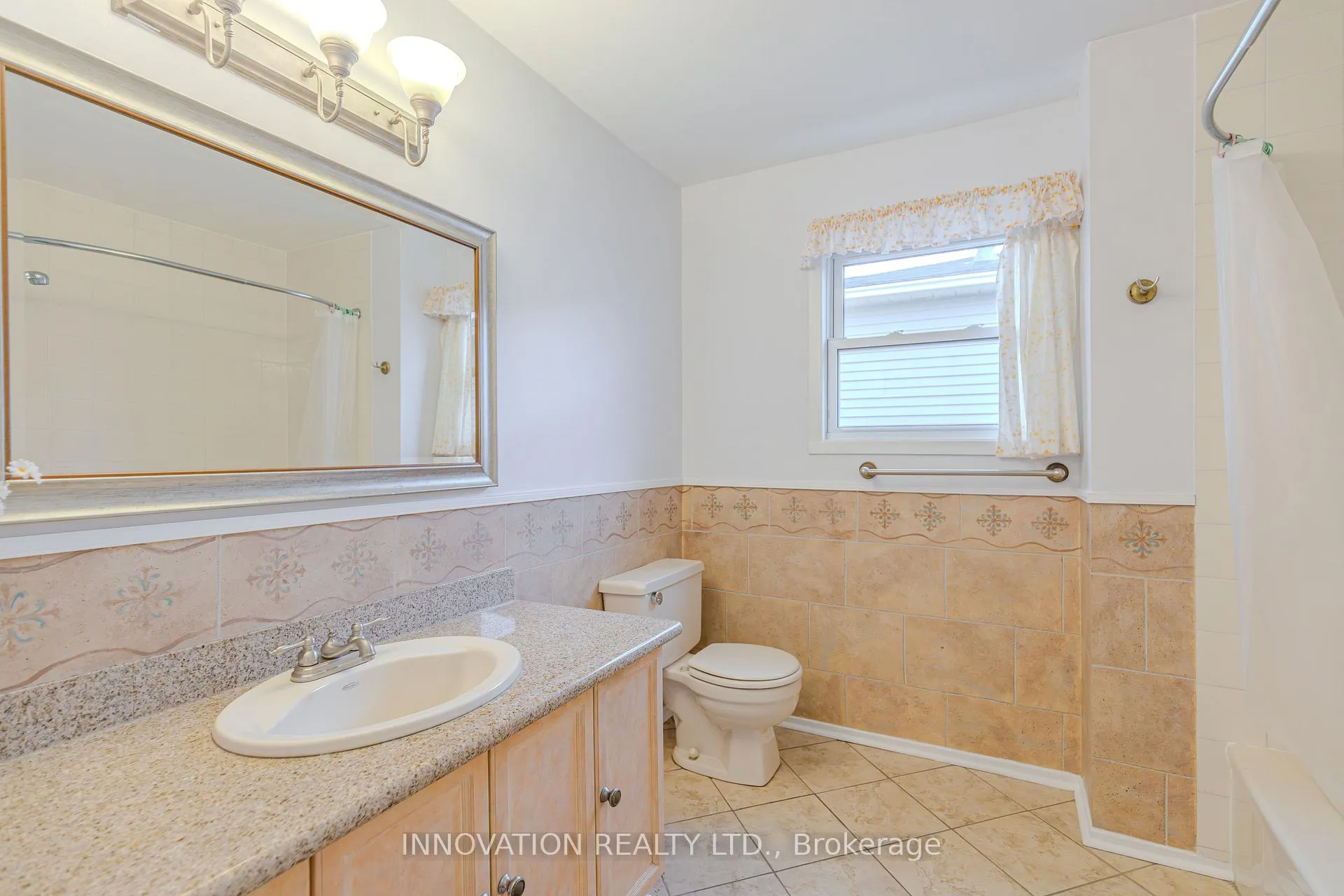 Photo 33 of 152 McCurdy Drive E, Ottawa, Kanata - Katimavik — HOMEH