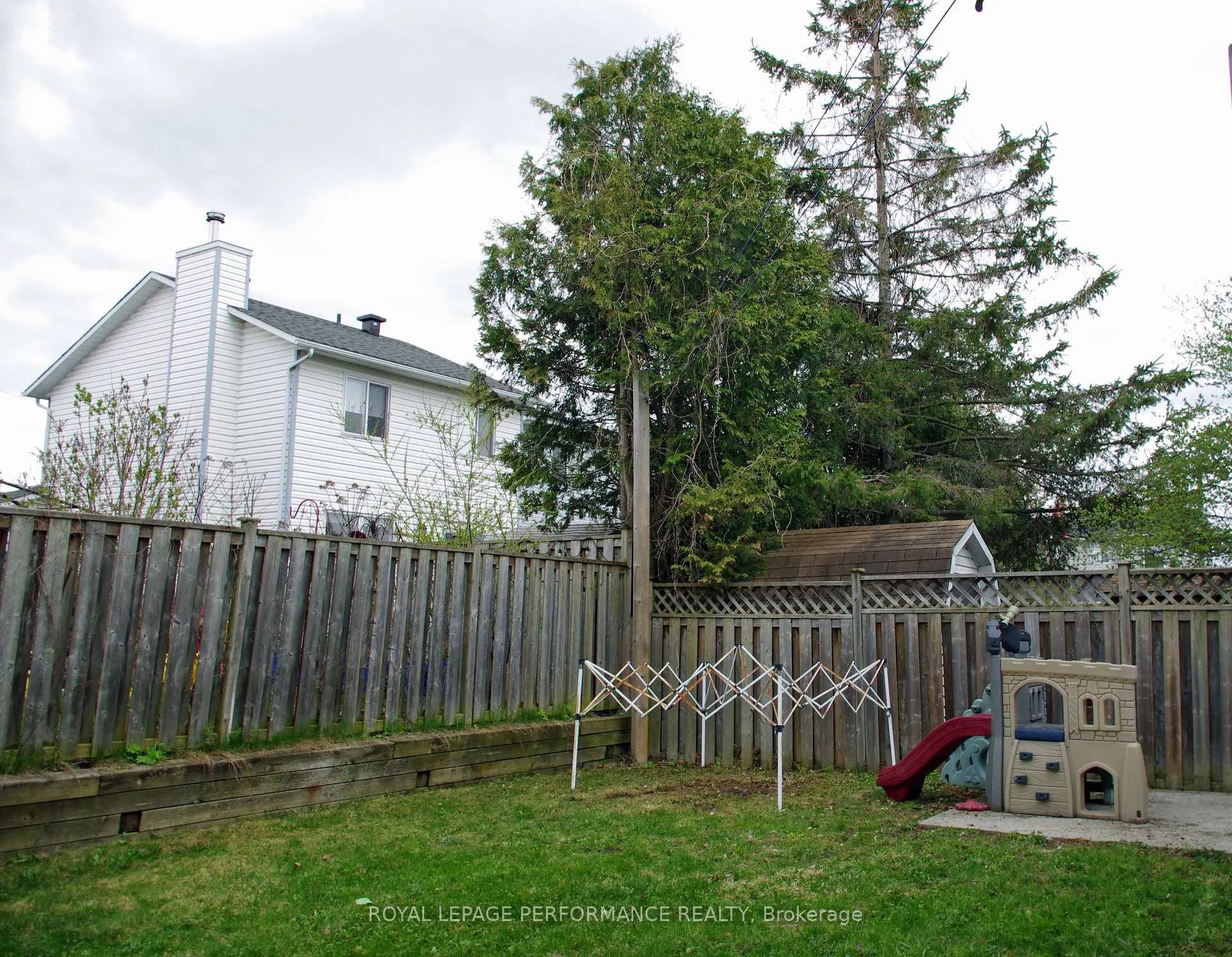 Photo 4 of 76 Lemaistre Street, Carleton Place — HOMEH