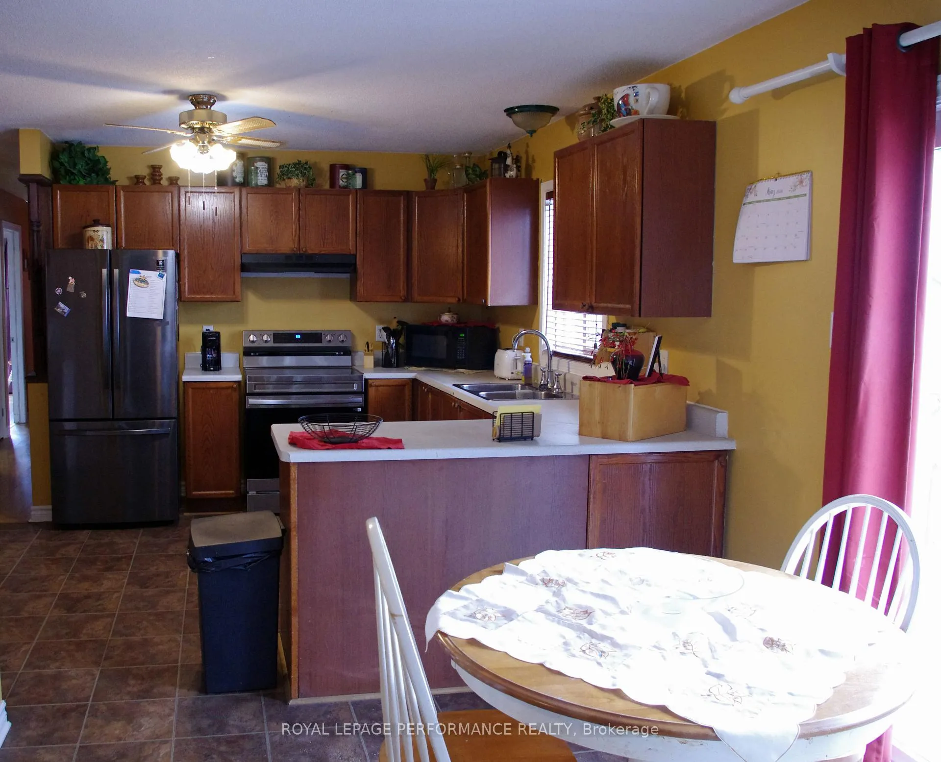 Photo 12 of 76 Lemaistre Street, Carleton Place — HOMEH