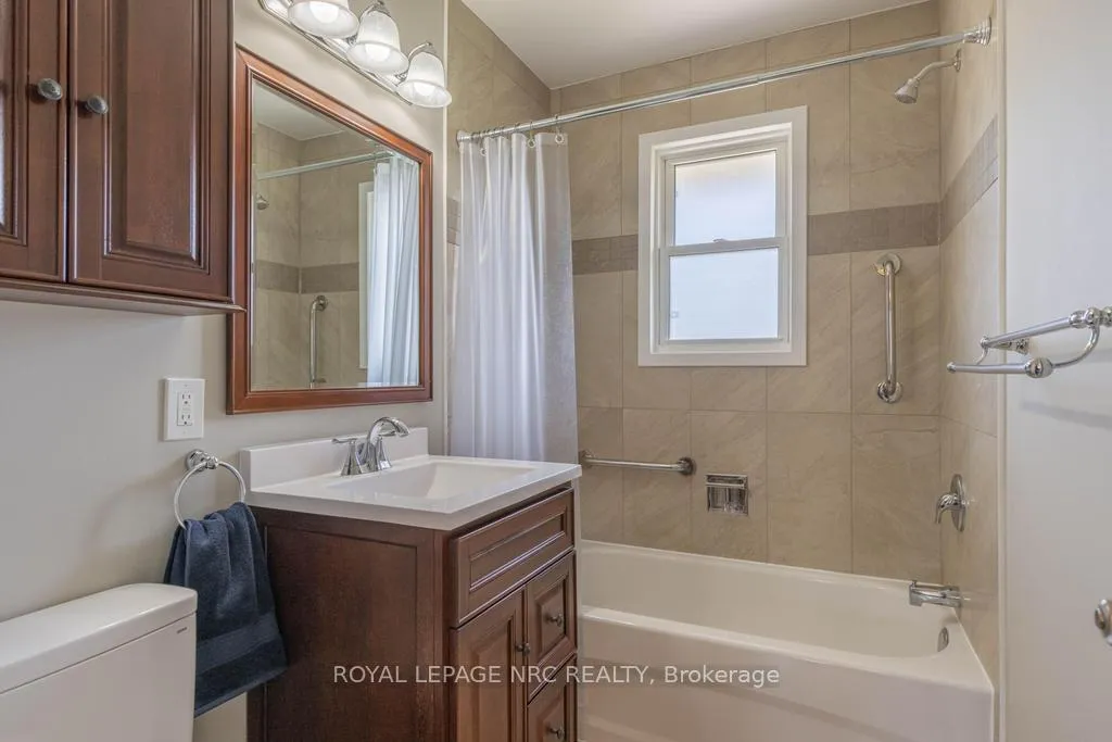 Photo 12 of 52 White Street, St. Catharines, Vine/Linwell — HOMEH