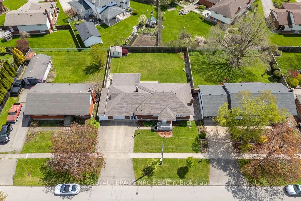 Photo 21 of 52 White Street, St. Catharines, Vine/Linwell — HOMEH