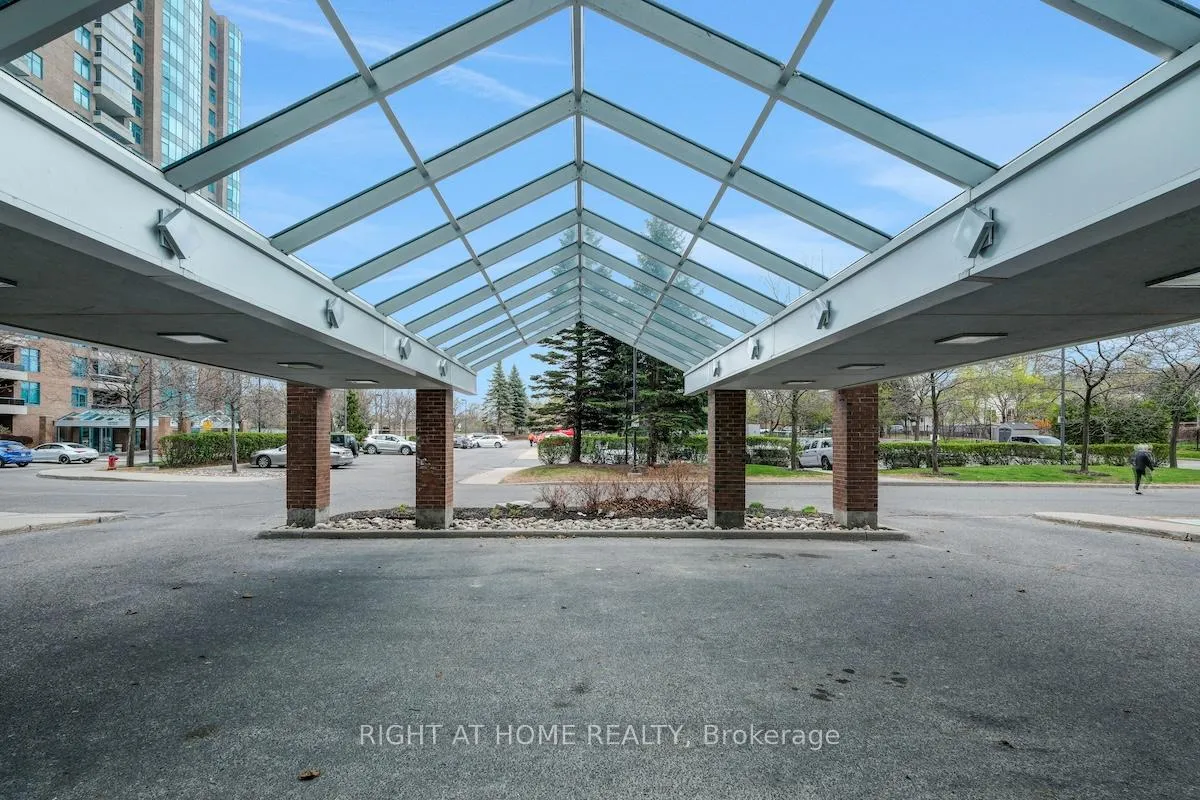 Photo 2 of Unit 904, 3590 Rivergate Way, Ottawa, Quinterra — HOMEH