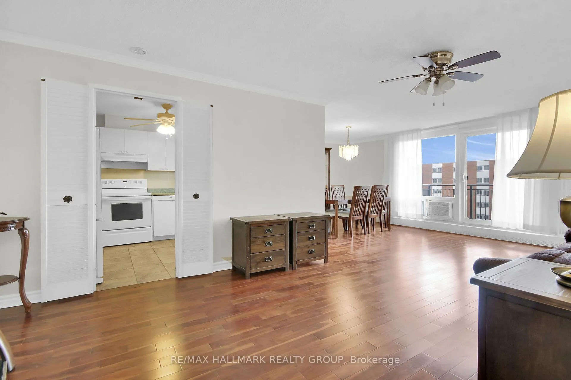 Photo 9 of Unit 1114, 1485 Baseline Road, Ottawa, Copeland Park — HOMEH
