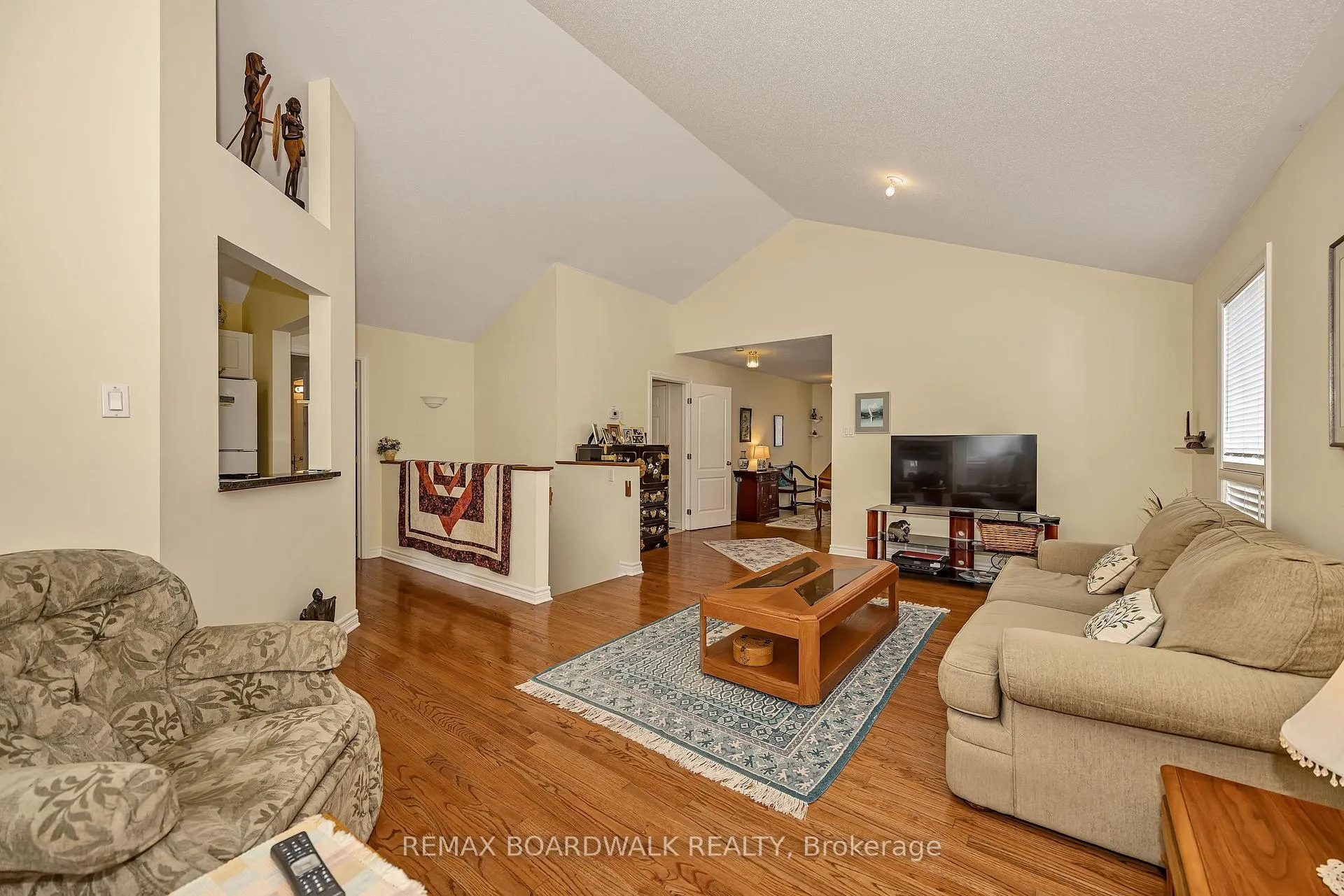 Photo 7 of 18 Fieldcrest Avenue, Ottawa, Barrhaven - Longfields — HOMEH