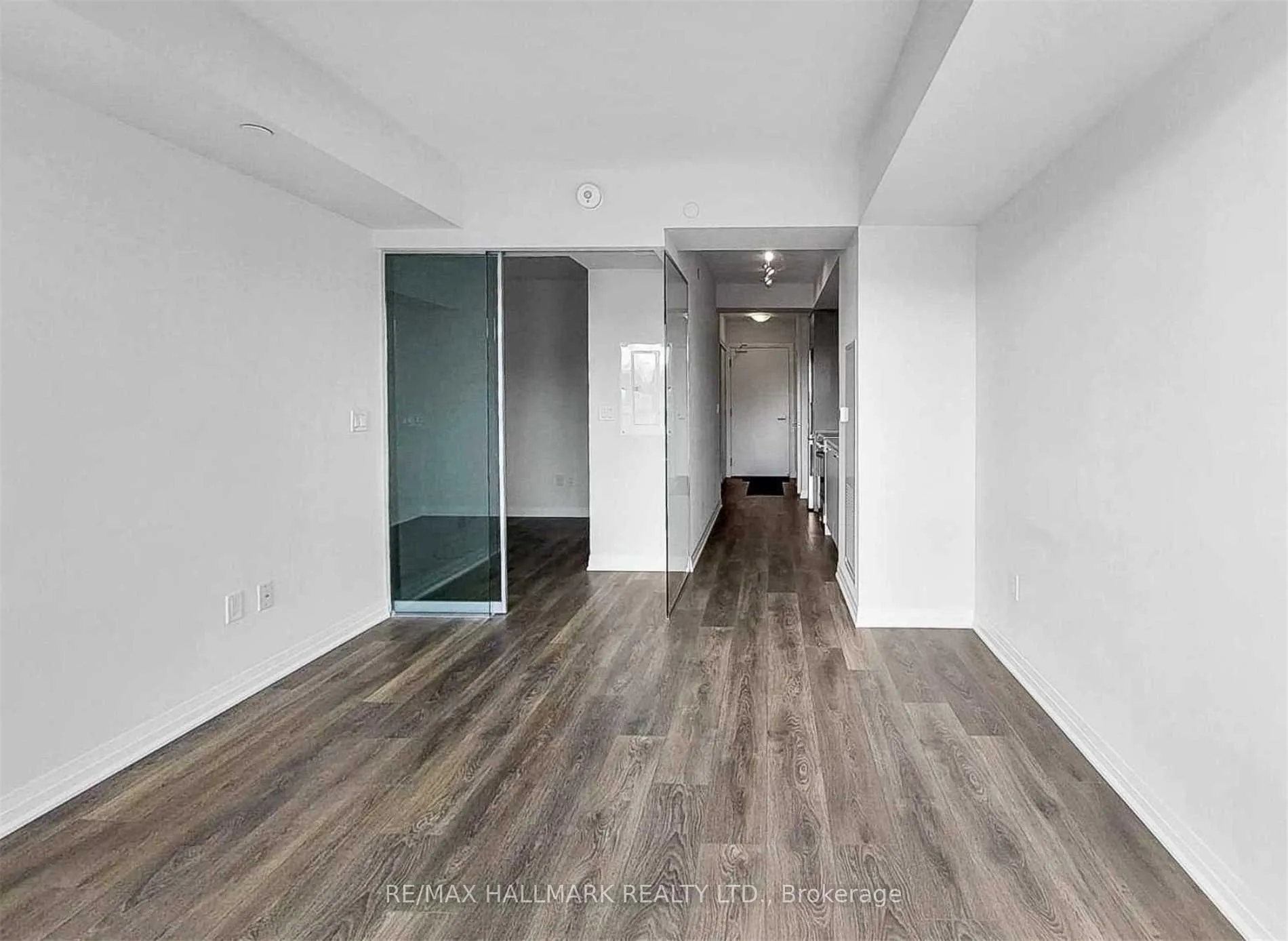 Photo 4 of Unit 417, 2301 Danforth Avenue, Toronto, East End-Danforth — HOMEH