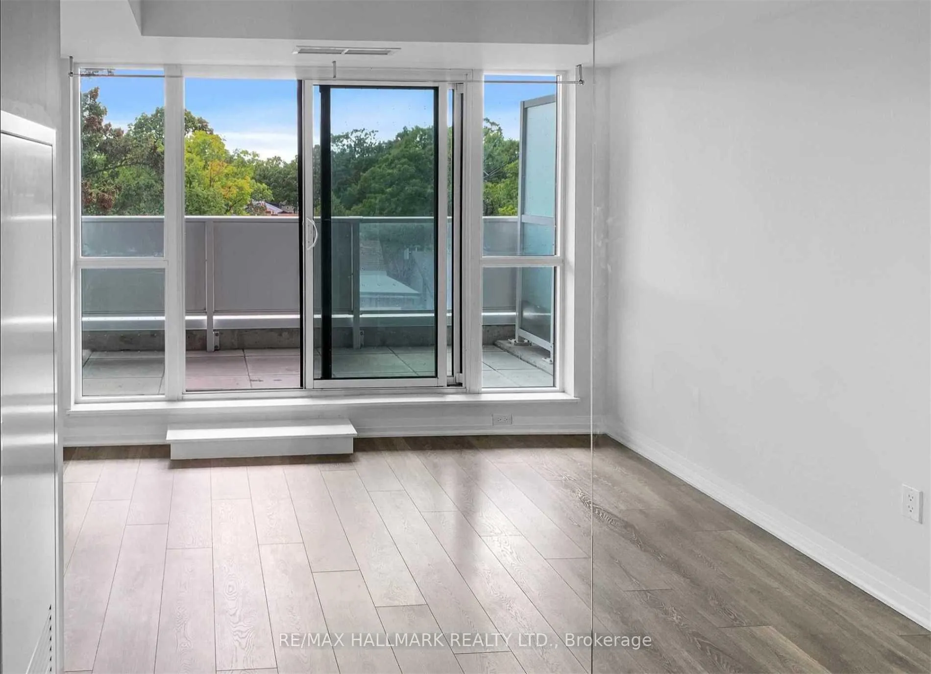 Photo 7 of Unit 417, 2301 Danforth Avenue, Toronto, East End-Danforth — HOMEH
