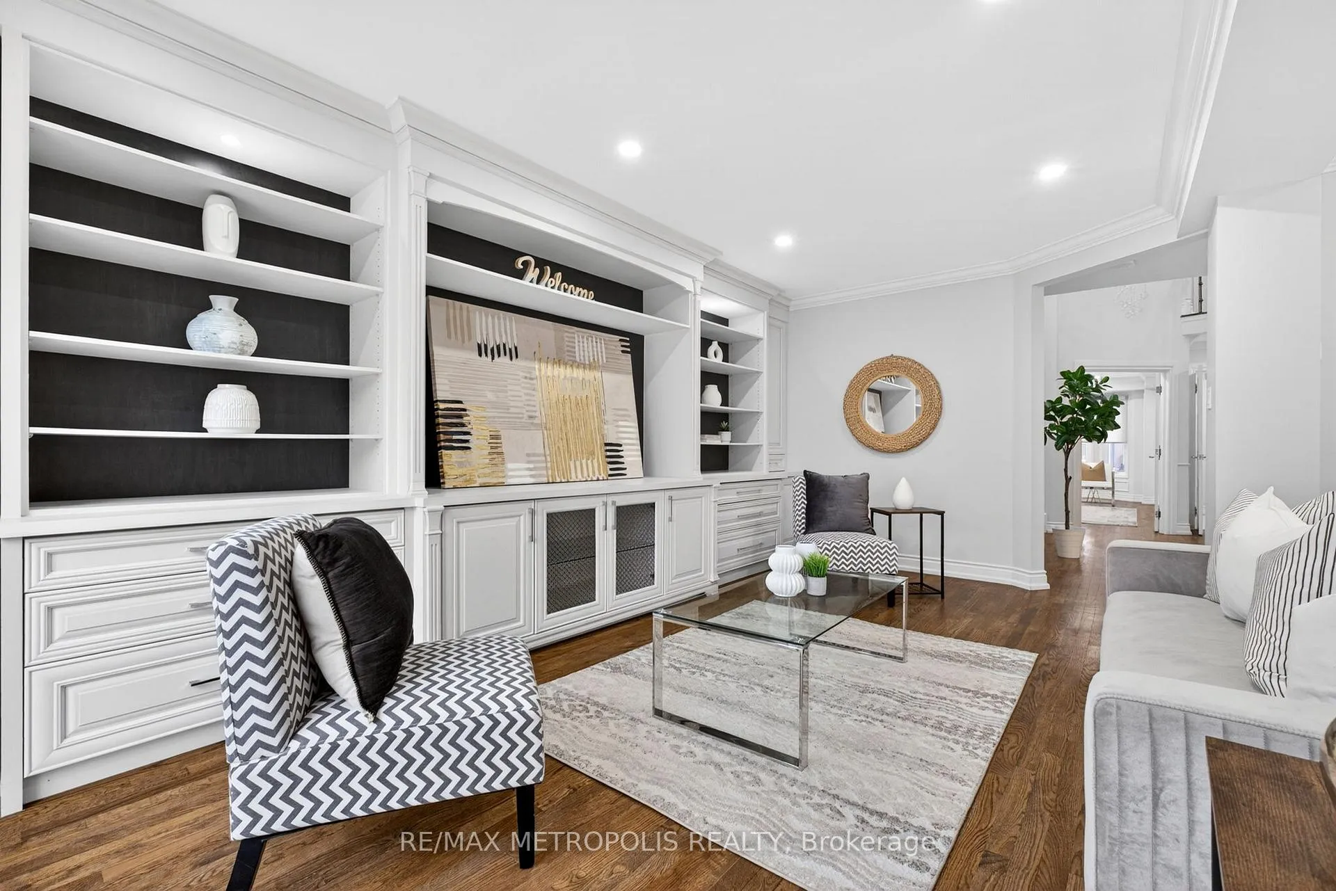 Photo 7 of 914 Sproule Crescent, Oshawa, Pinecrest — HOMEH