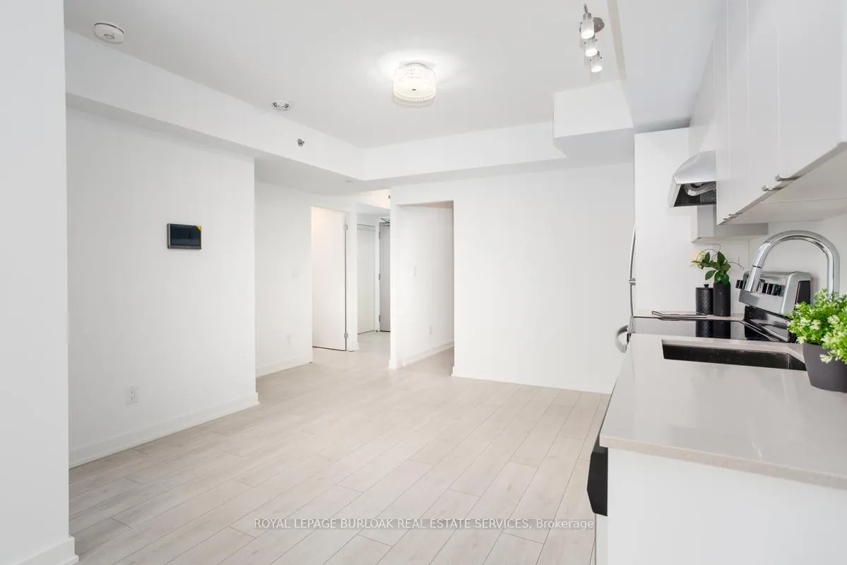 Photo 5 of Unit A320, 3210 Dakota Common, Burlington, Alton — HOMEH