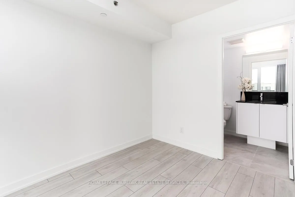 Photo 18 of Unit A320, 3210 Dakota Common, Burlington, Alton — HOMEH