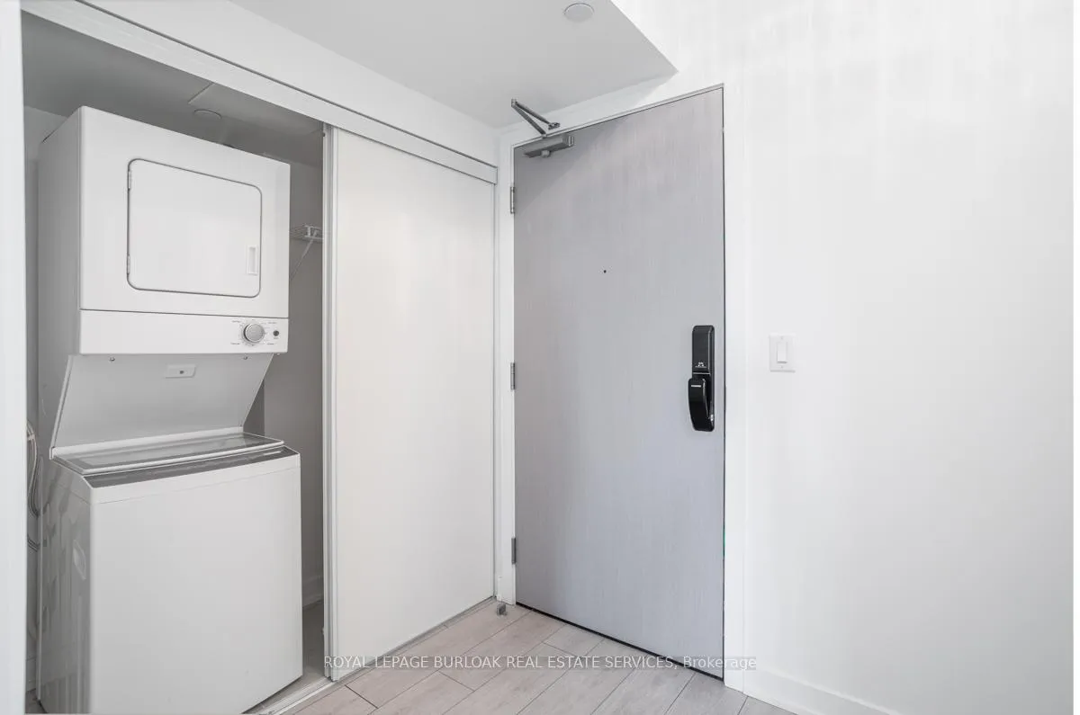 Photo 20 of Unit A320, 3210 Dakota Common, Burlington, Alton — HOMEH