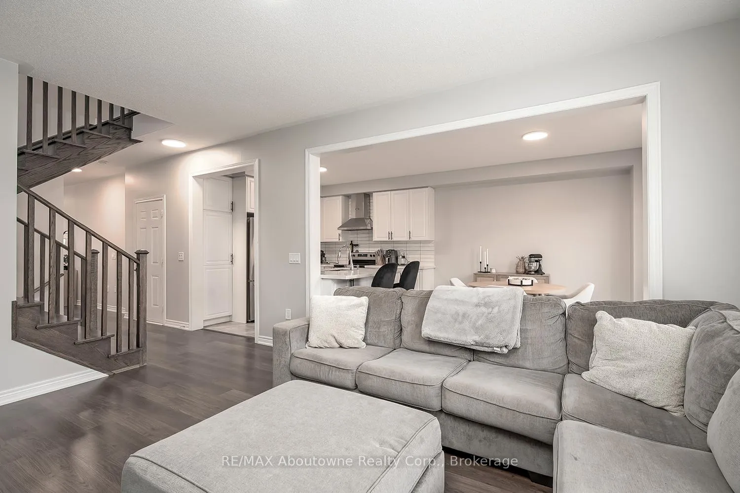 Photo 14 of 1548 Carr Landing, Milton, Ford — HOMEH
