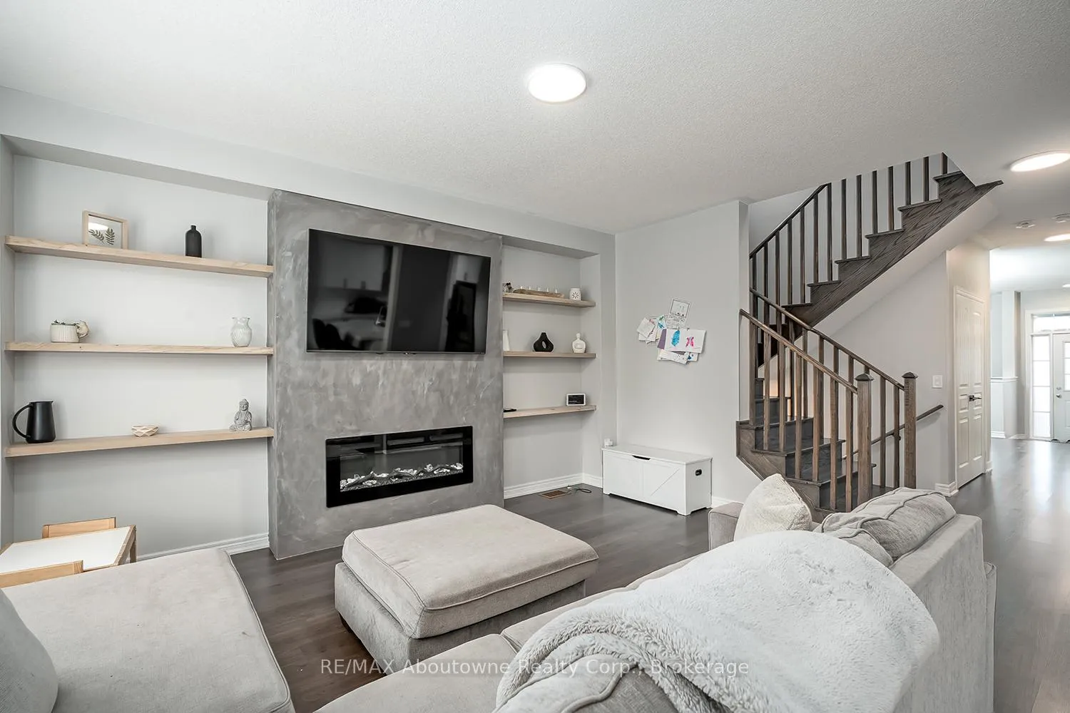 Photo 15 of 1548 Carr Landing, Milton, Ford — HOMEH