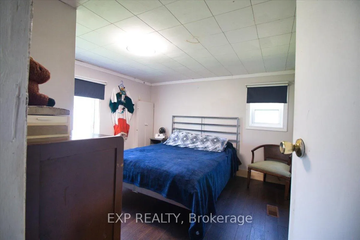 Photo 20 of 252 Queen Street, Chatham-Kent, Highgate — HOMEH