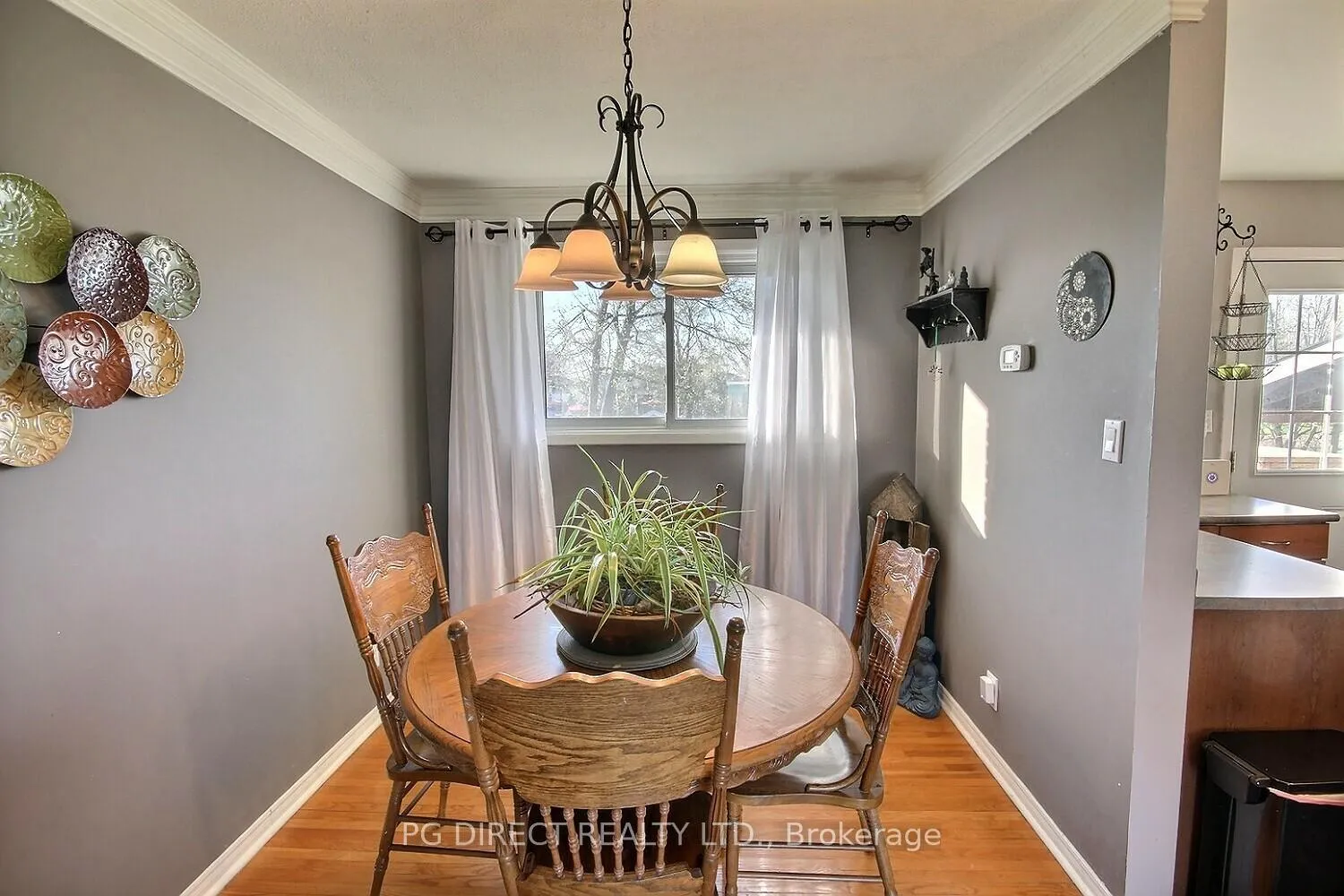 Photo 6 of 49 Janlyn Crescent, Belleville, Belleville Ward — HOMEH