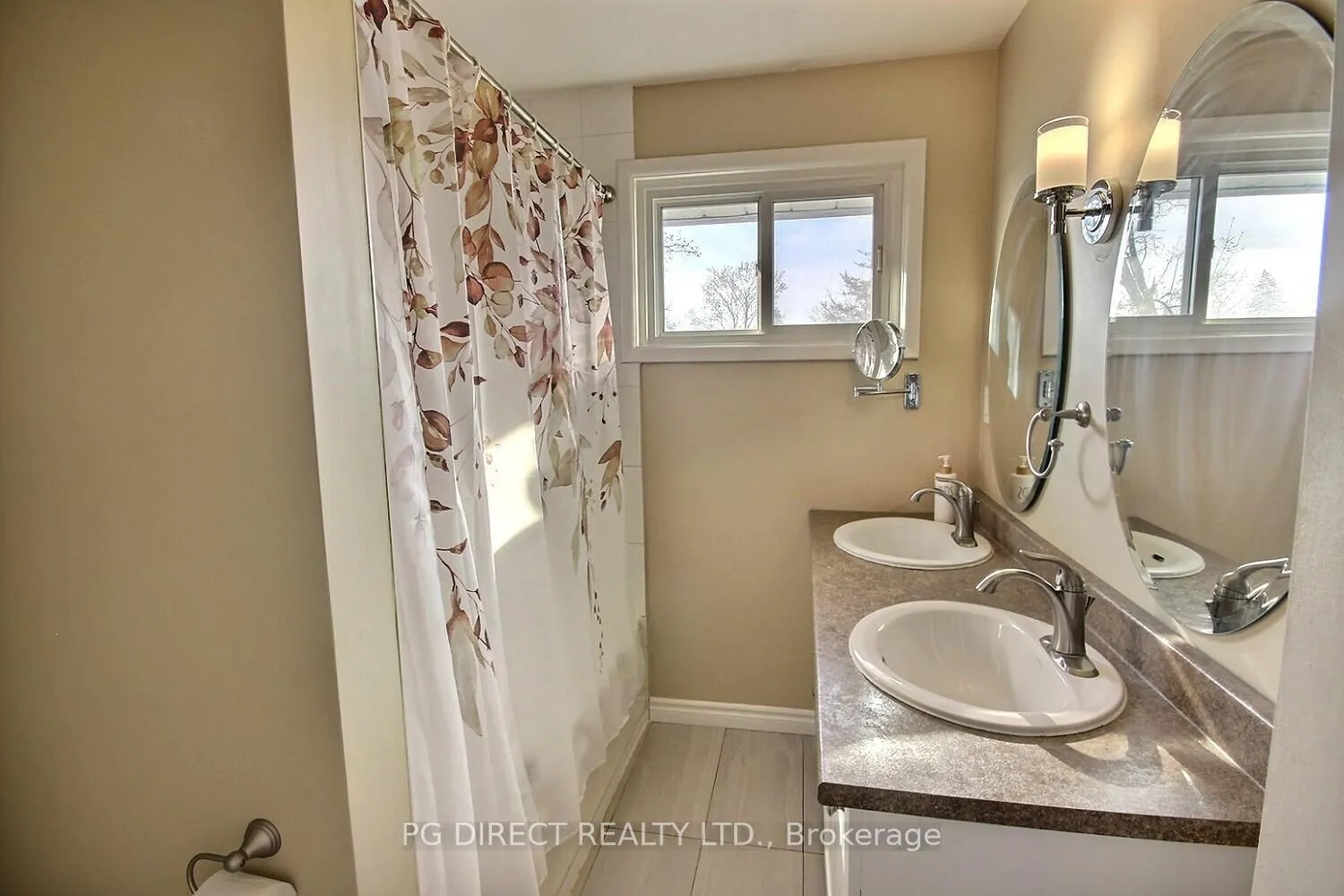 Photo 10 of 49 Janlyn Crescent, Belleville, Belleville Ward — HOMEH