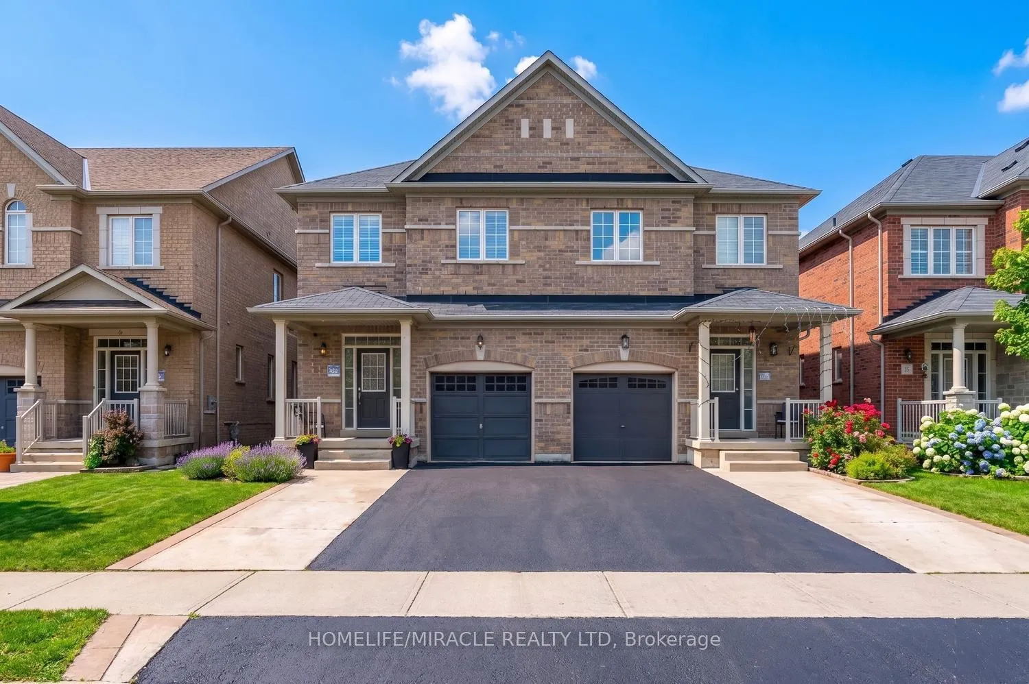 Photo 4 of 22 Altura Way, Brampton, Bram East — HOMEH