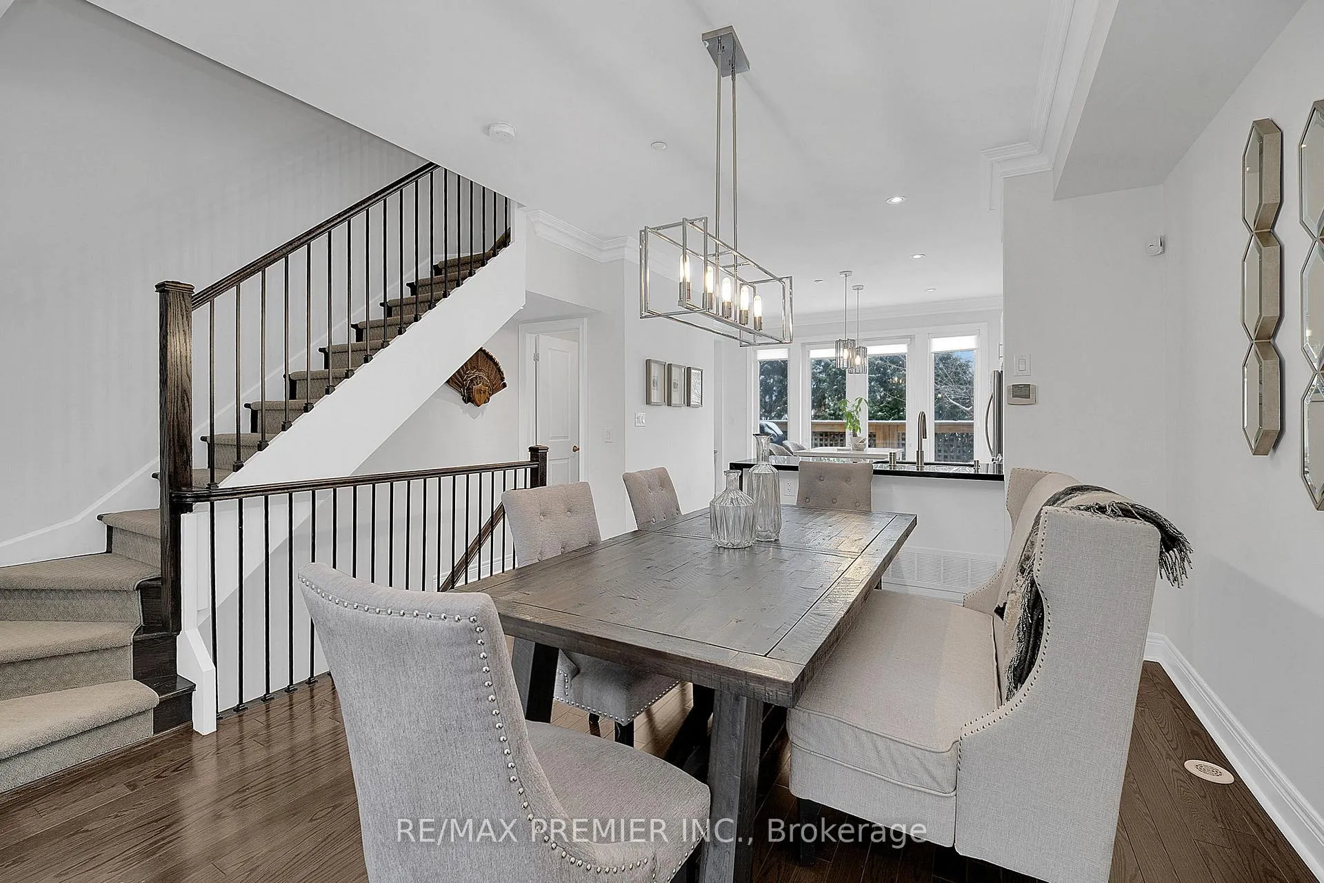 Photo 13 of 27 Powseland Crescent, Vaughan, West Woodbridge — HOMEH