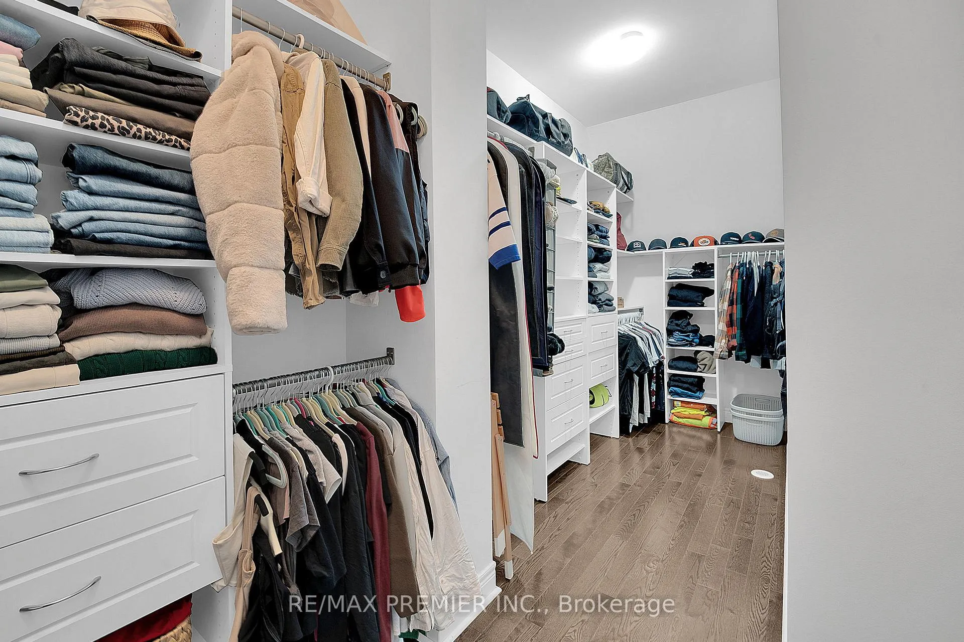 Photo 21 of 27 Powseland Crescent, Vaughan, West Woodbridge — HOMEH