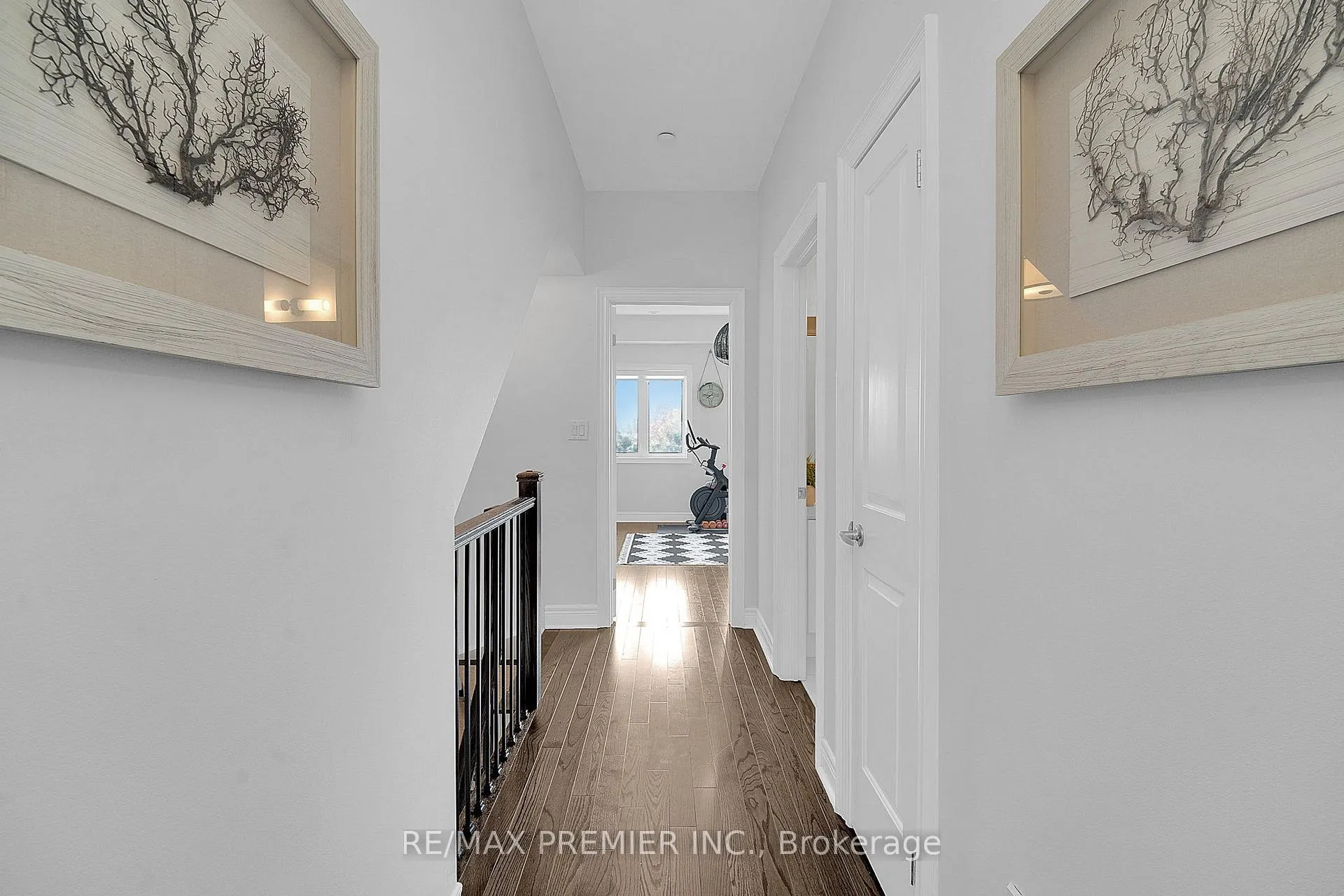 Photo 26 of 27 Powseland Crescent, Vaughan, West Woodbridge — HOMEH