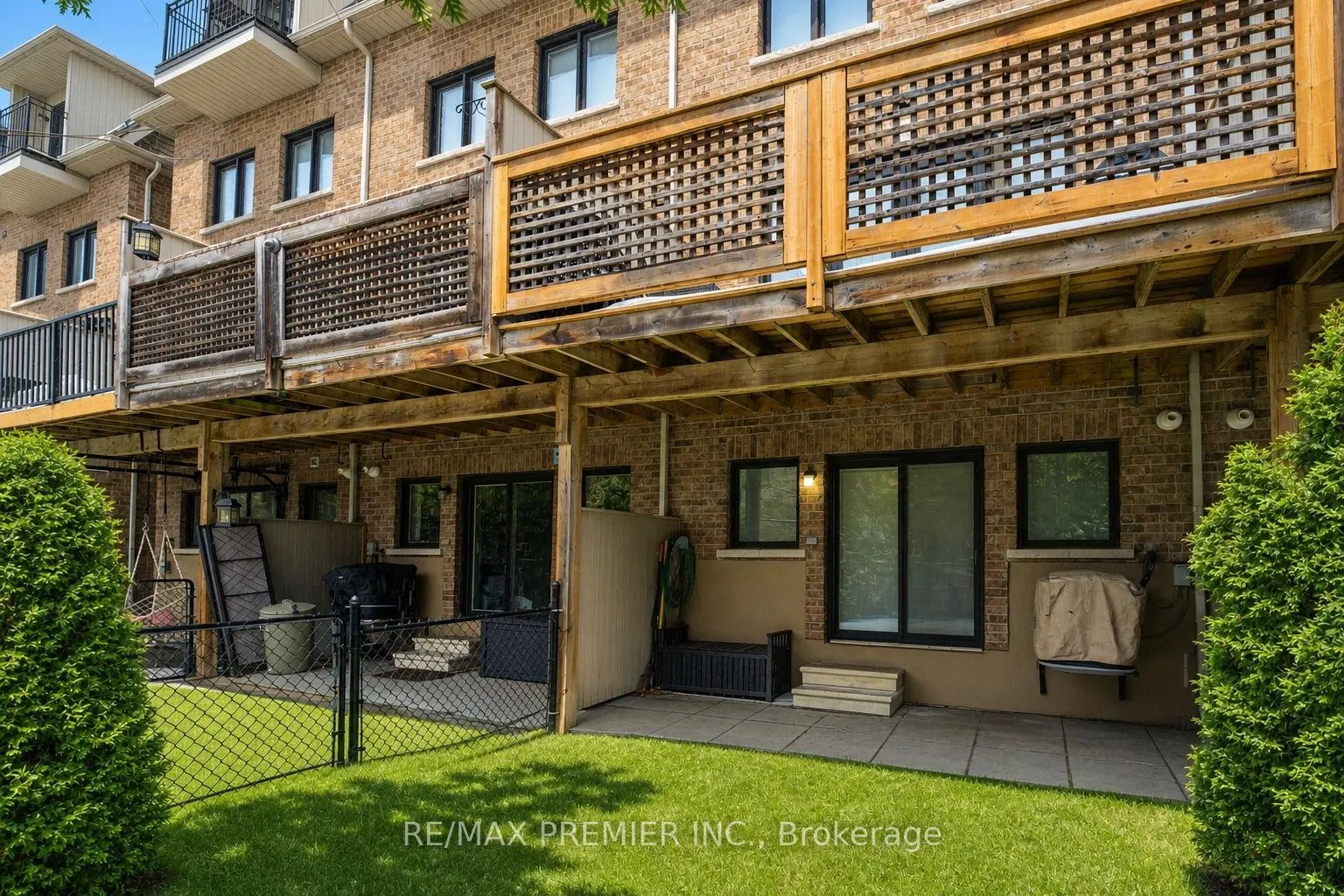 Photo 32 of 27 Powseland Crescent, Vaughan, West Woodbridge — HOMEH