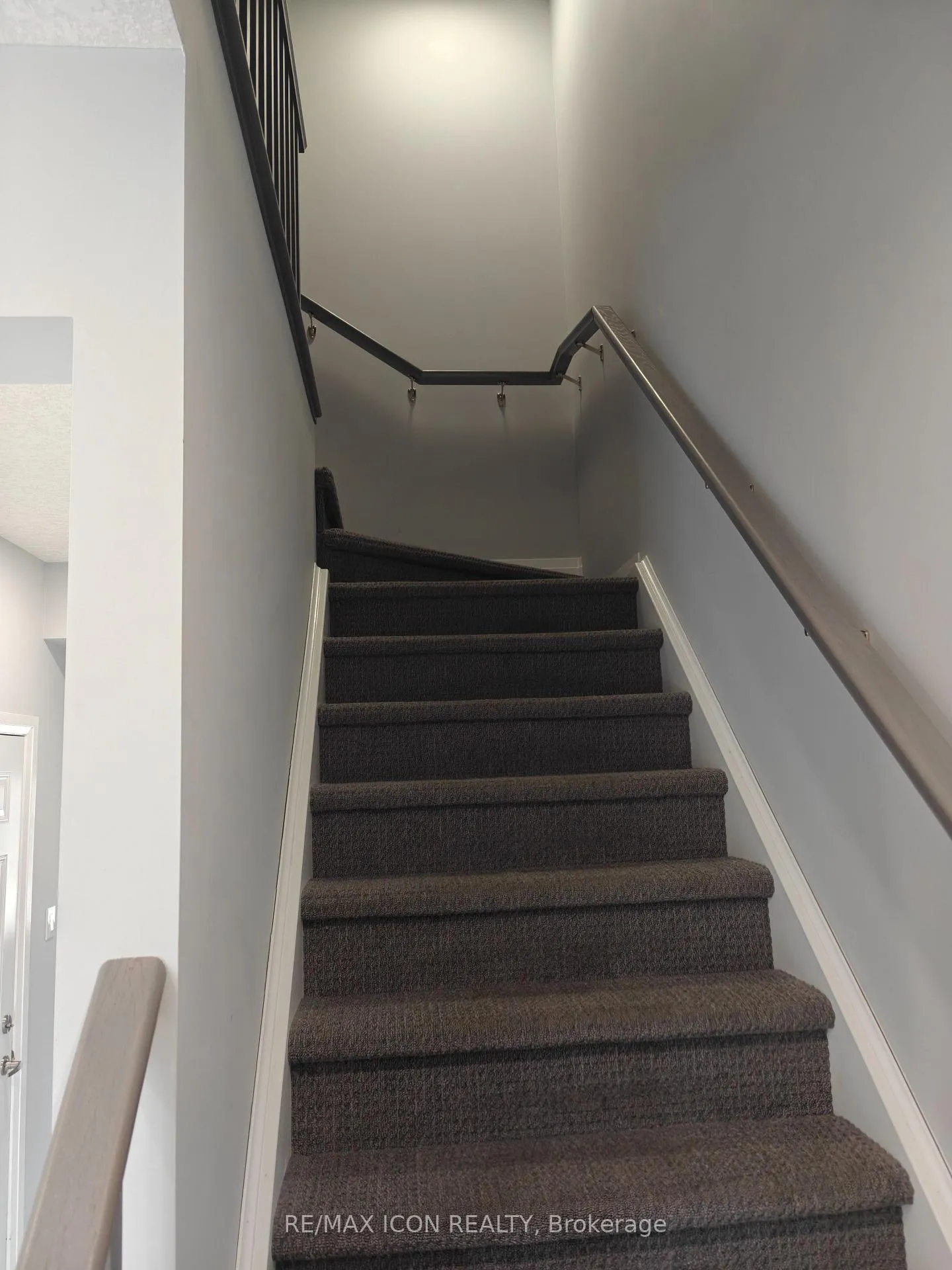 Photo 9 of 403 Woolwich Street, Waterloo — HOMEH