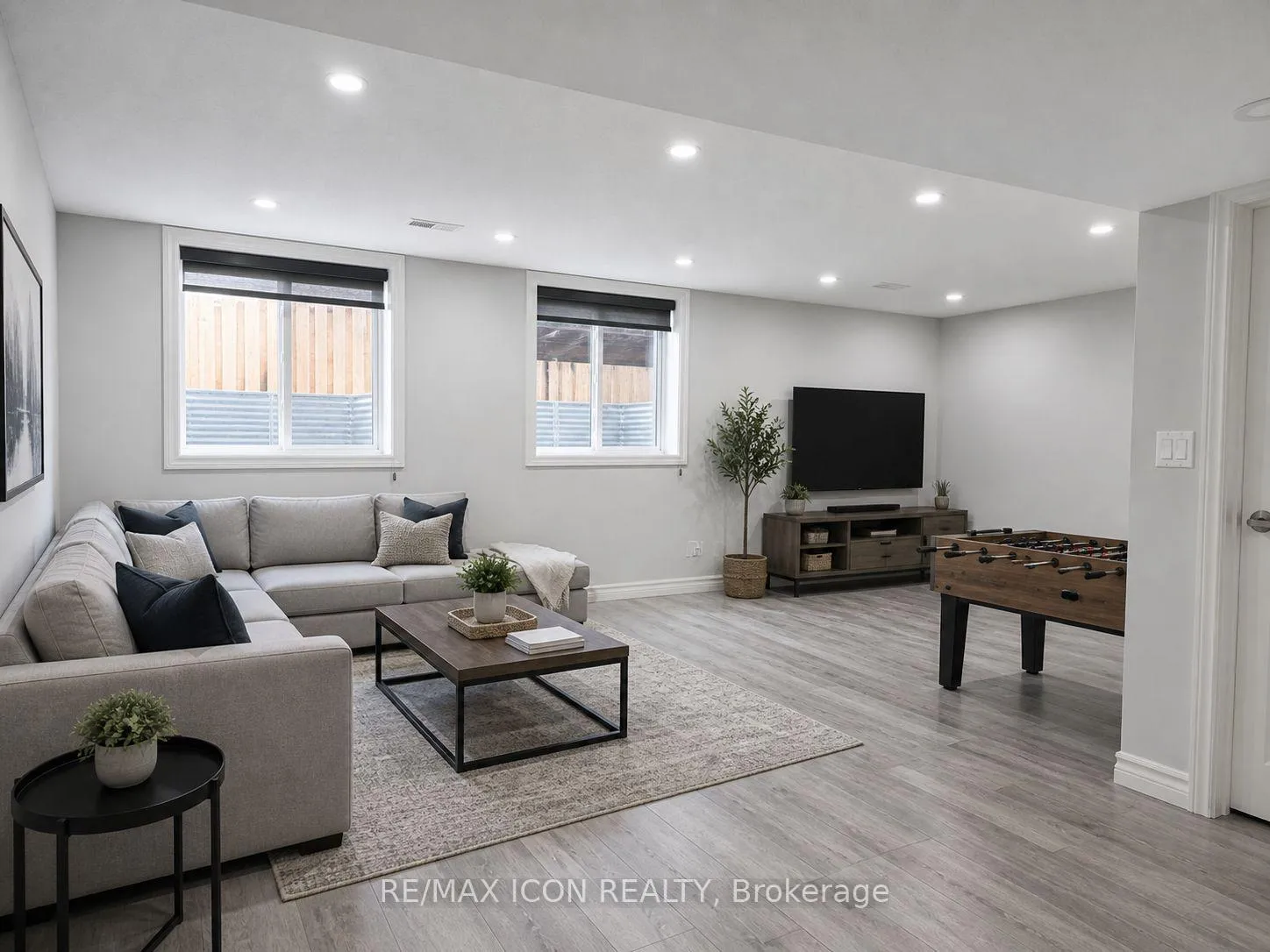 Photo 19 of 403 Woolwich Street, Waterloo — HOMEH