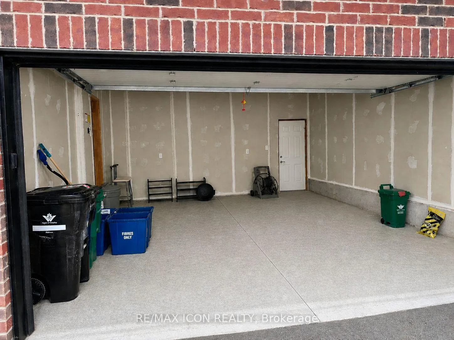 Photo 20 of 403 Woolwich Street, Waterloo — HOMEH