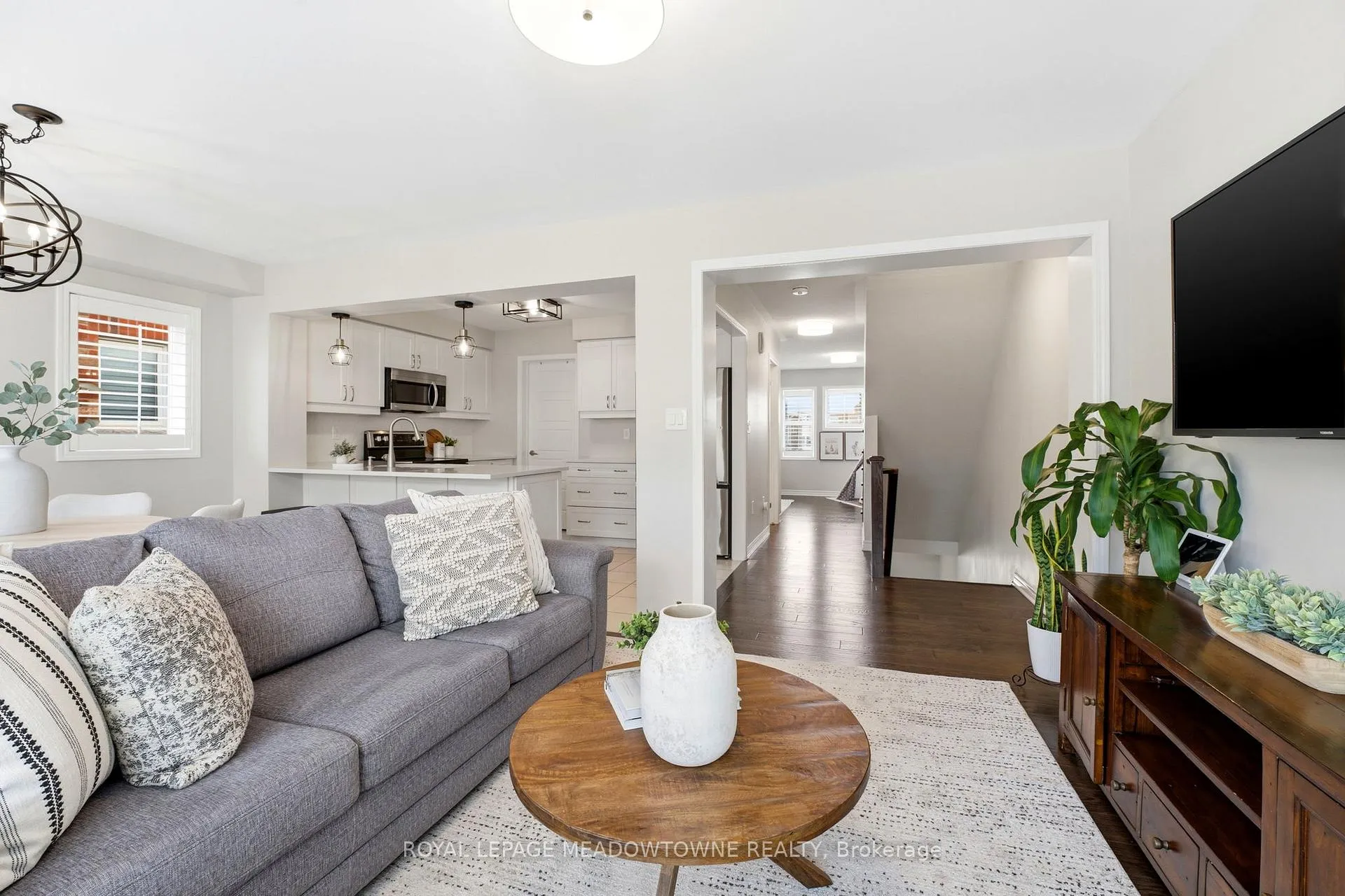 Photo 7 of 112 Whitlock Avenue, Milton, Ford — HOMEH