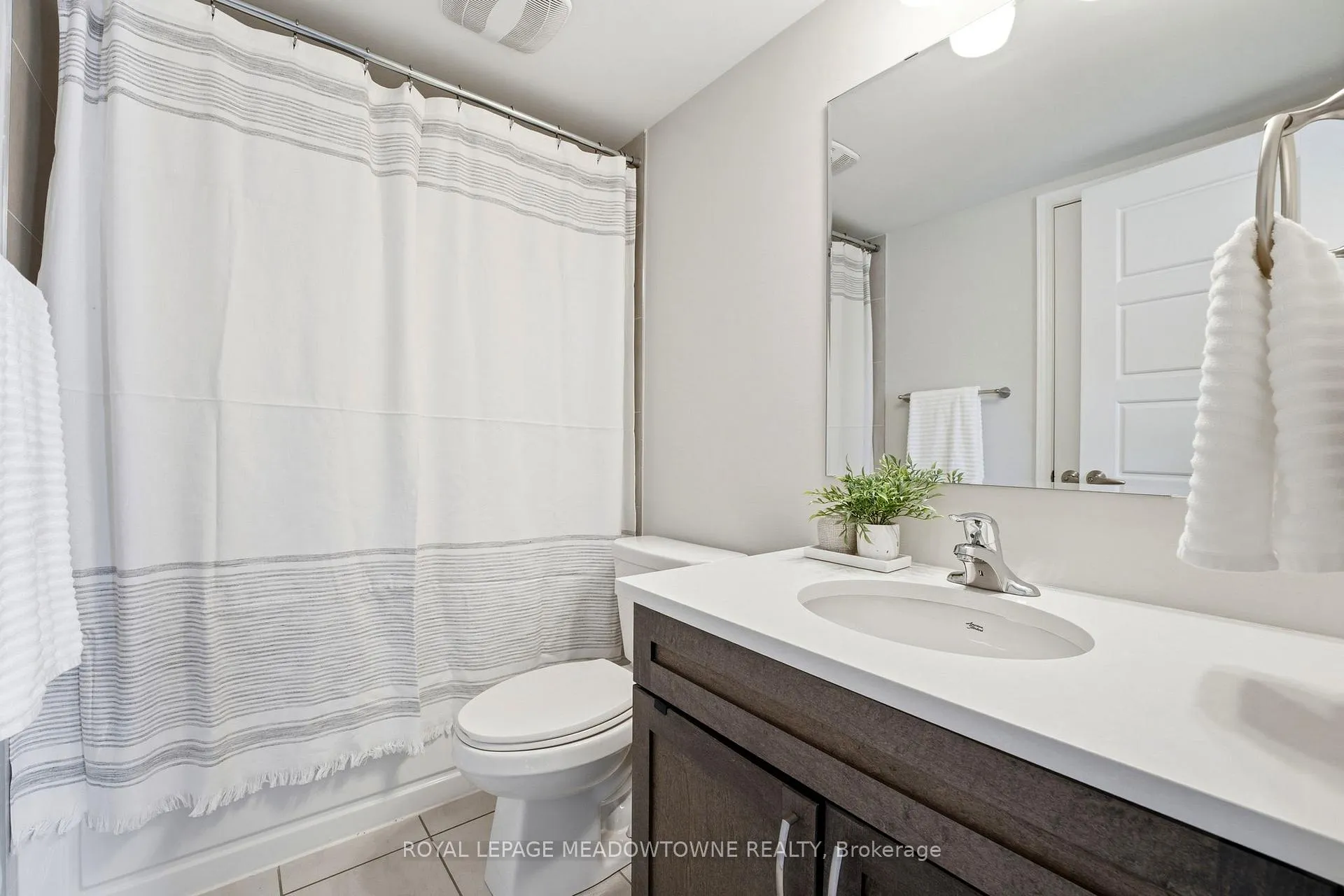 Photo 21 of 112 Whitlock Avenue, Milton, Ford — HOMEH
