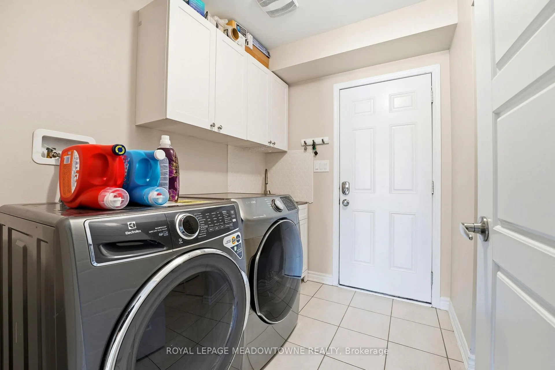 Photo 23 of 112 Whitlock Avenue, Milton, Ford — HOMEH