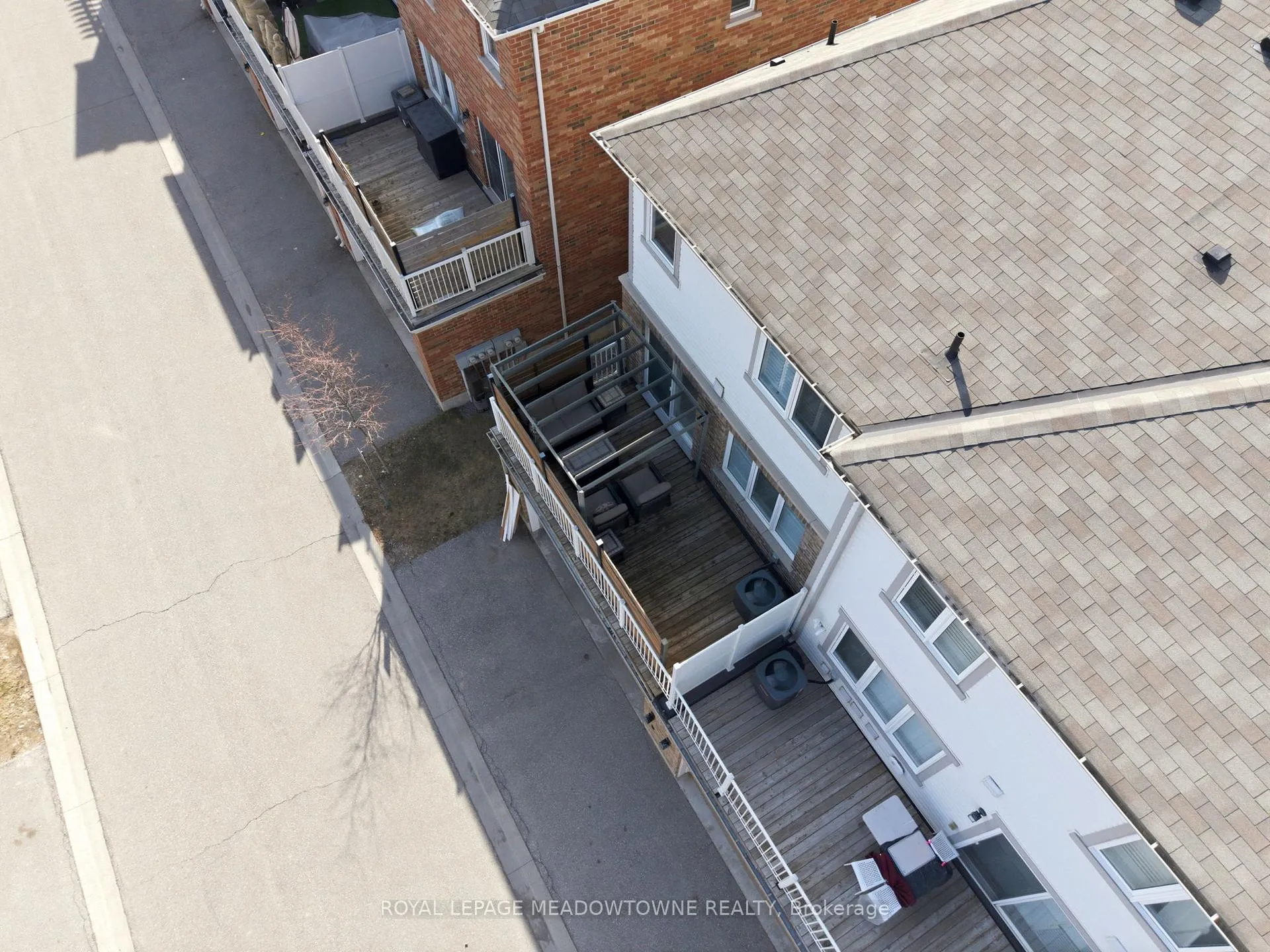 Photo 32 of 112 Whitlock Avenue, Milton, Ford — HOMEH