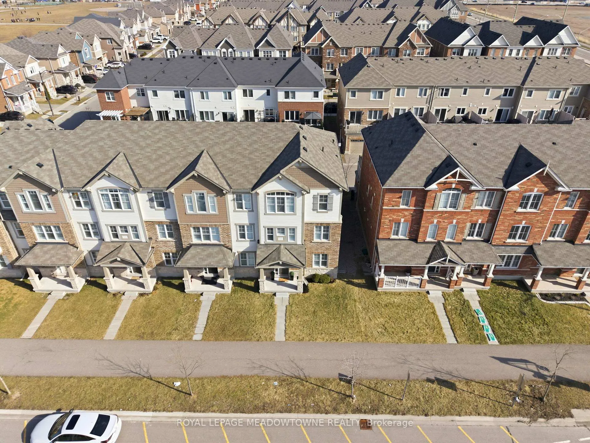 Photo 38 of 112 Whitlock Avenue, Milton, Ford — HOMEH