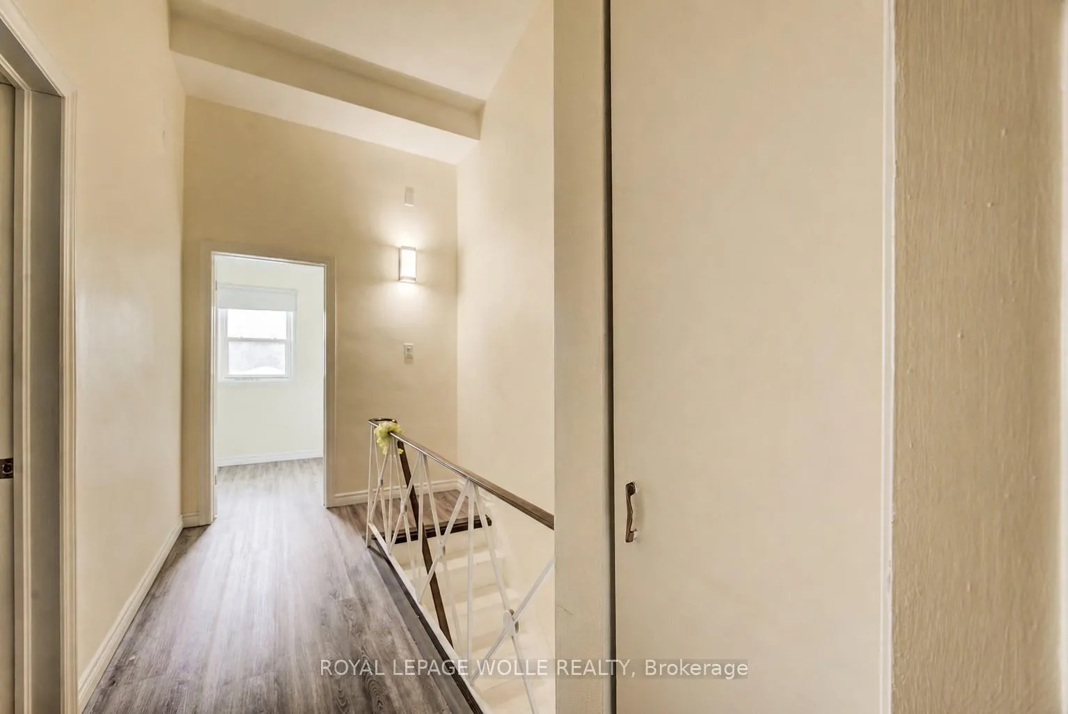 Photo 12 of 284 Westcourt Place, Waterloo — HOMEH