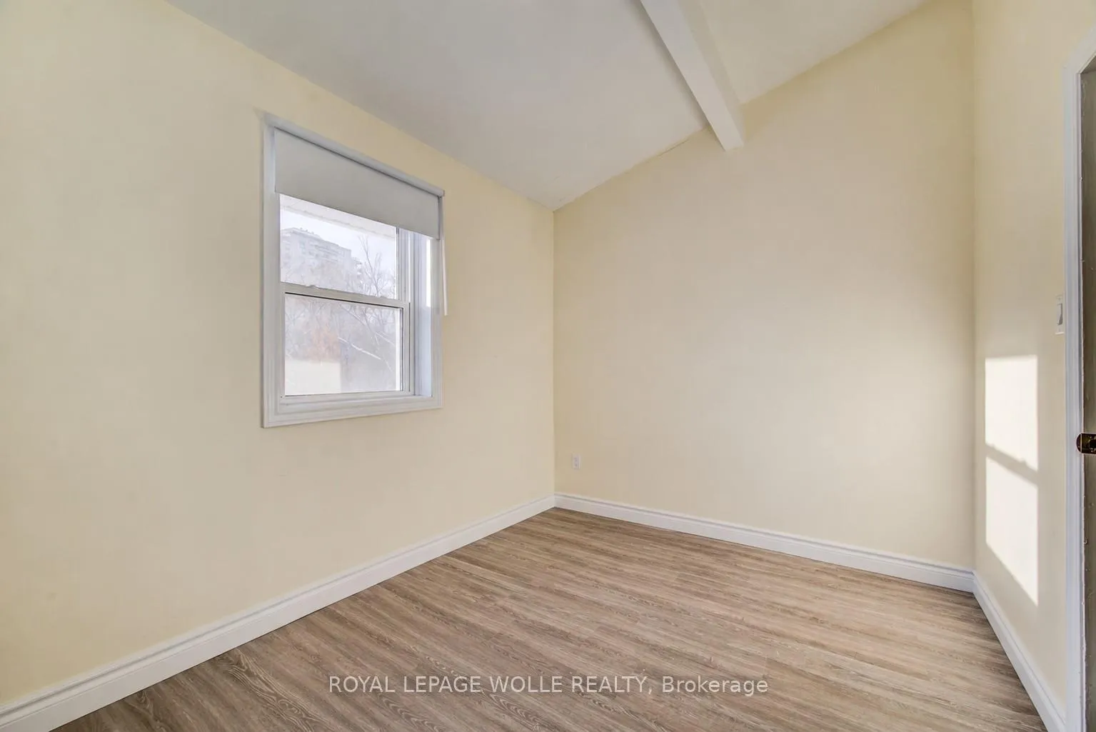 Photo 18 of 284 Westcourt Place, Waterloo — HOMEH