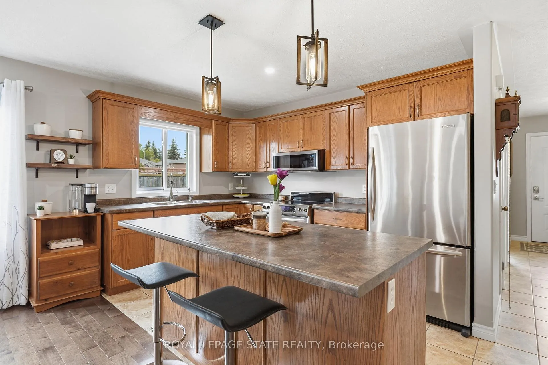 Photo 13 of 12 Millcroft Drive, Norfolk, Simcoe — HOMEH
