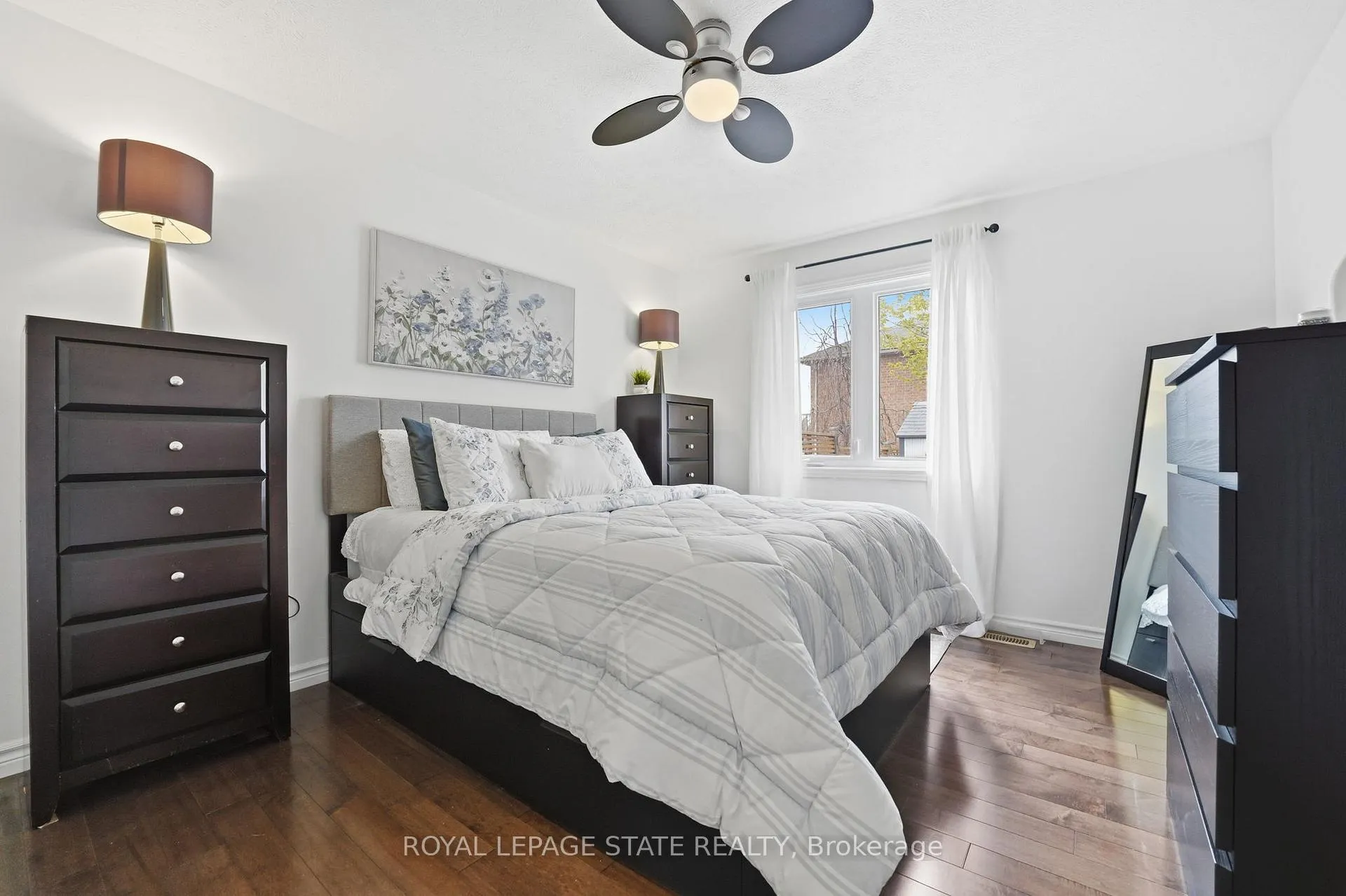 Photo 23 of 12 Millcroft Drive, Norfolk, Simcoe — HOMEH