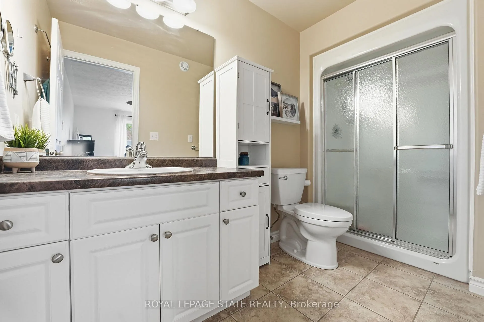 Photo 24 of 12 Millcroft Drive, Norfolk, Simcoe — HOMEH