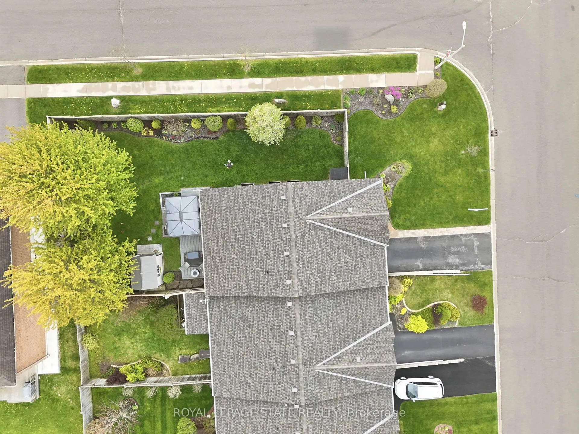 Photo 35 of 12 Millcroft Drive, Norfolk, Simcoe — HOMEH