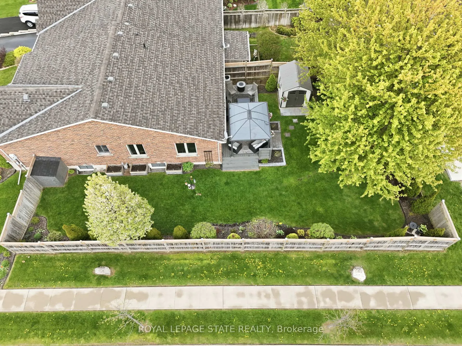 Photo 44 of 12 Millcroft Drive, Norfolk, Simcoe — HOMEH