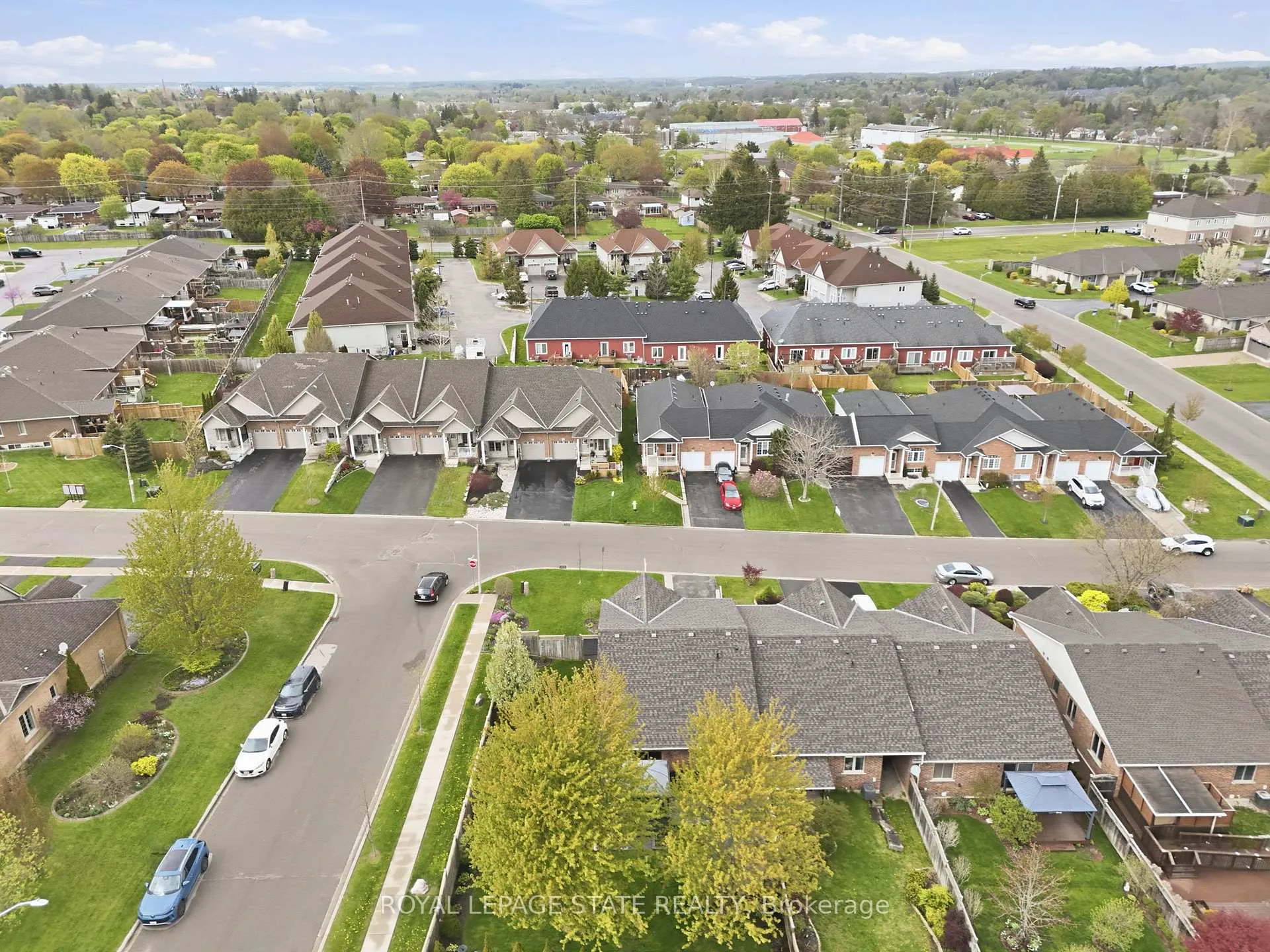 Photo 45 of 12 Millcroft Drive, Norfolk, Simcoe — HOMEH