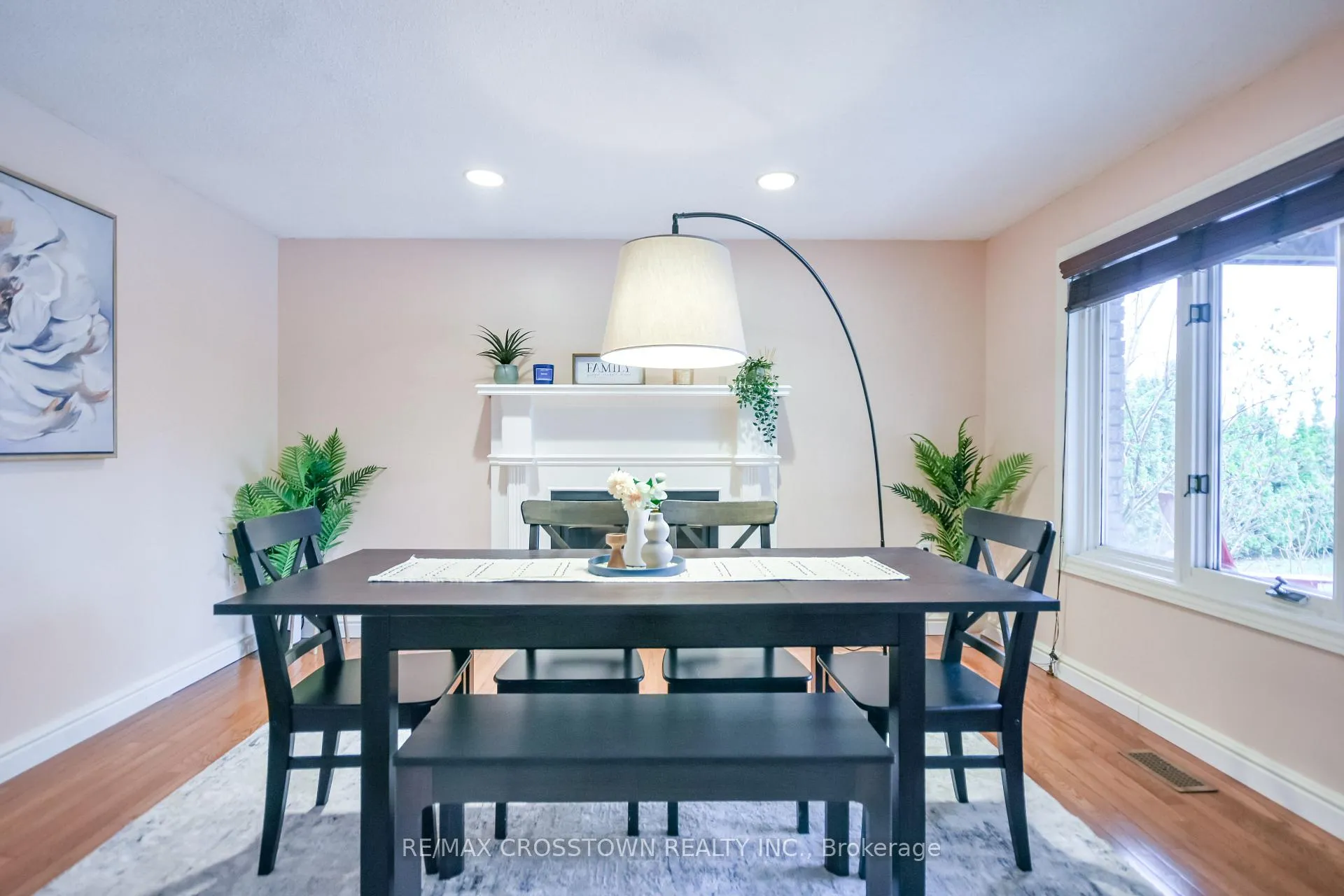 Photo 10 of 10 Nugent Court, Barrie, Northwest — HOMEH