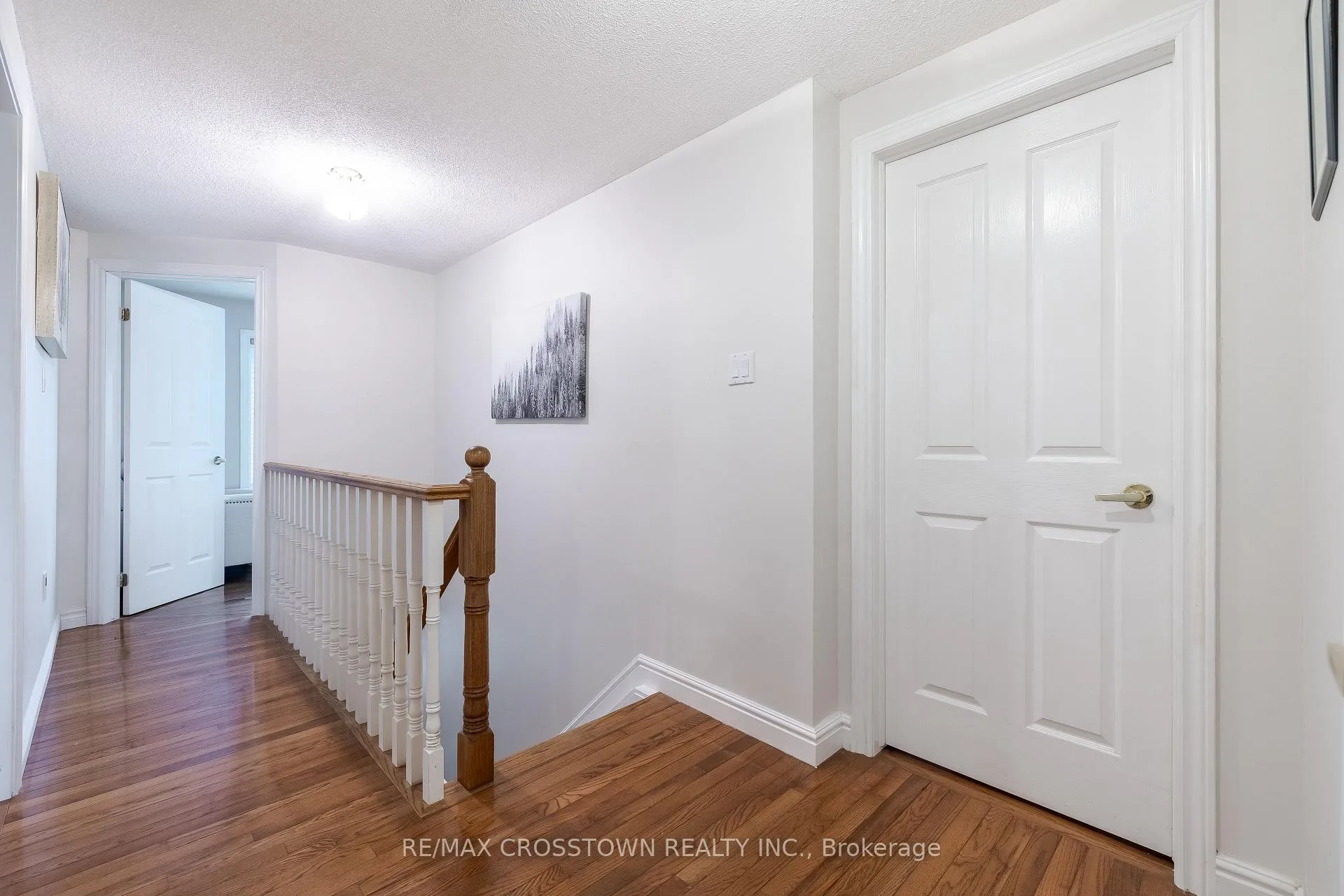 Photo 13 of 10 Nugent Court, Barrie, Northwest — HOMEH