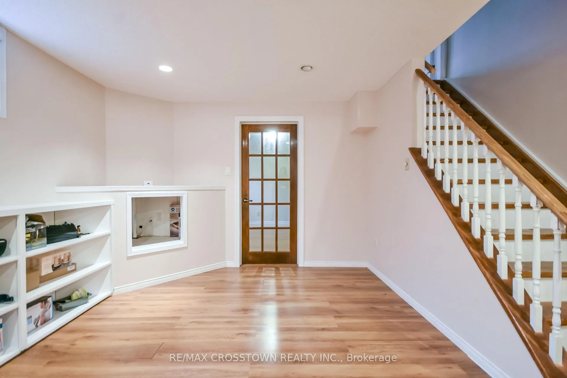 Photo 23 of 10 Nugent Court, Barrie, Northwest — HOMEH