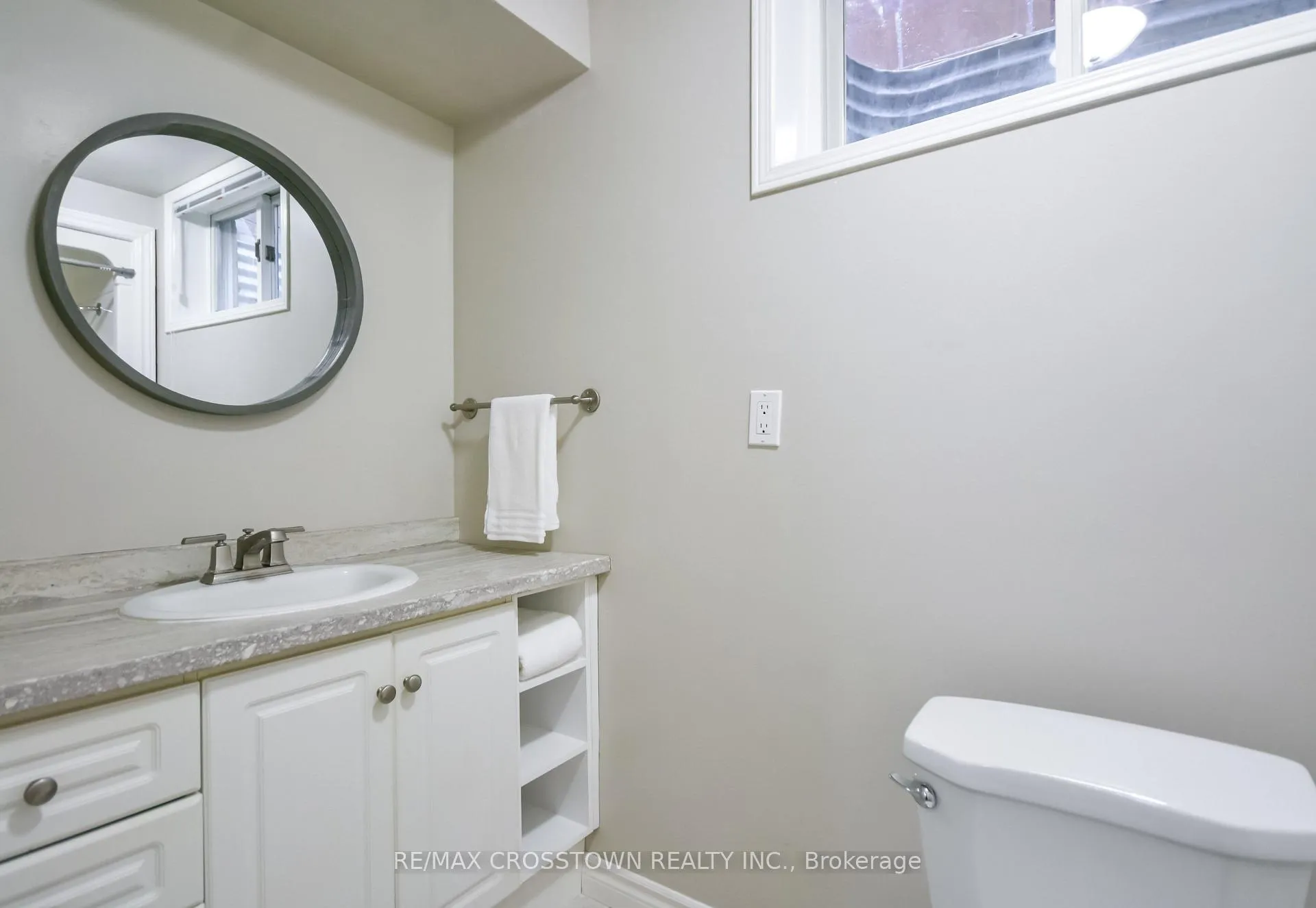 Photo 27 of 10 Nugent Court, Barrie, Northwest — HOMEH