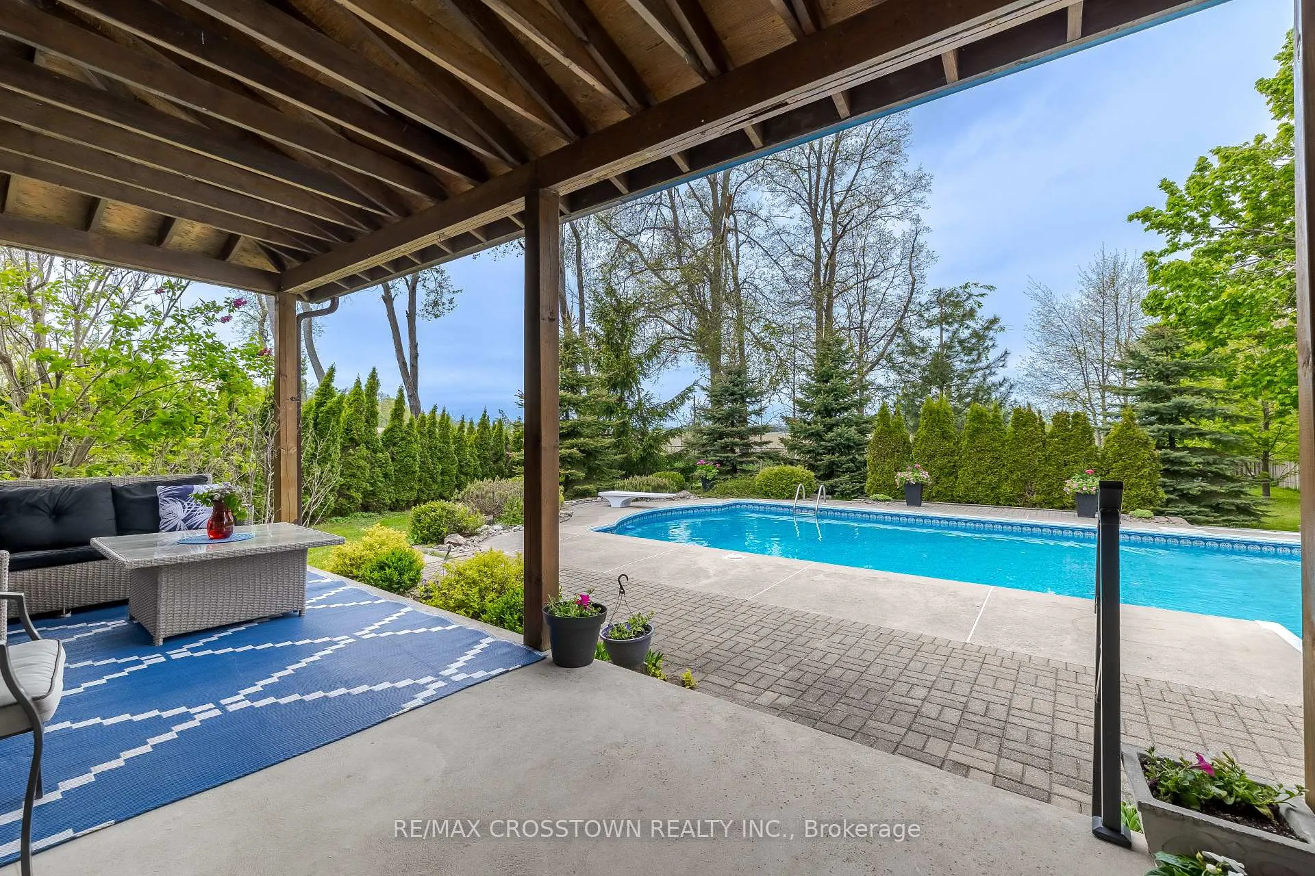 Photo 28 of 10 Nugent Court, Barrie, Northwest — HOMEH