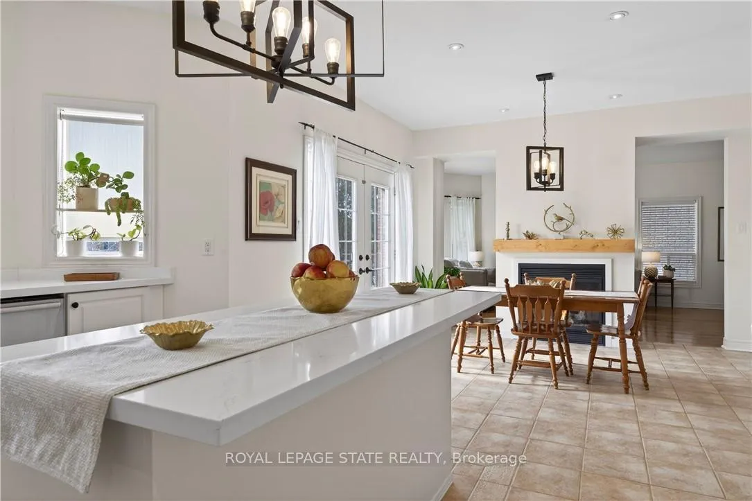 Photo 10 of 29 Gaines Avenue, Hamilton, Dundas — HOMEH