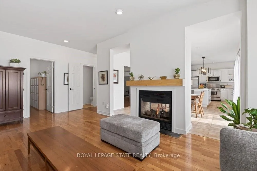 Photo 13 of 29 Gaines Avenue, Hamilton, Dundas — HOMEH
