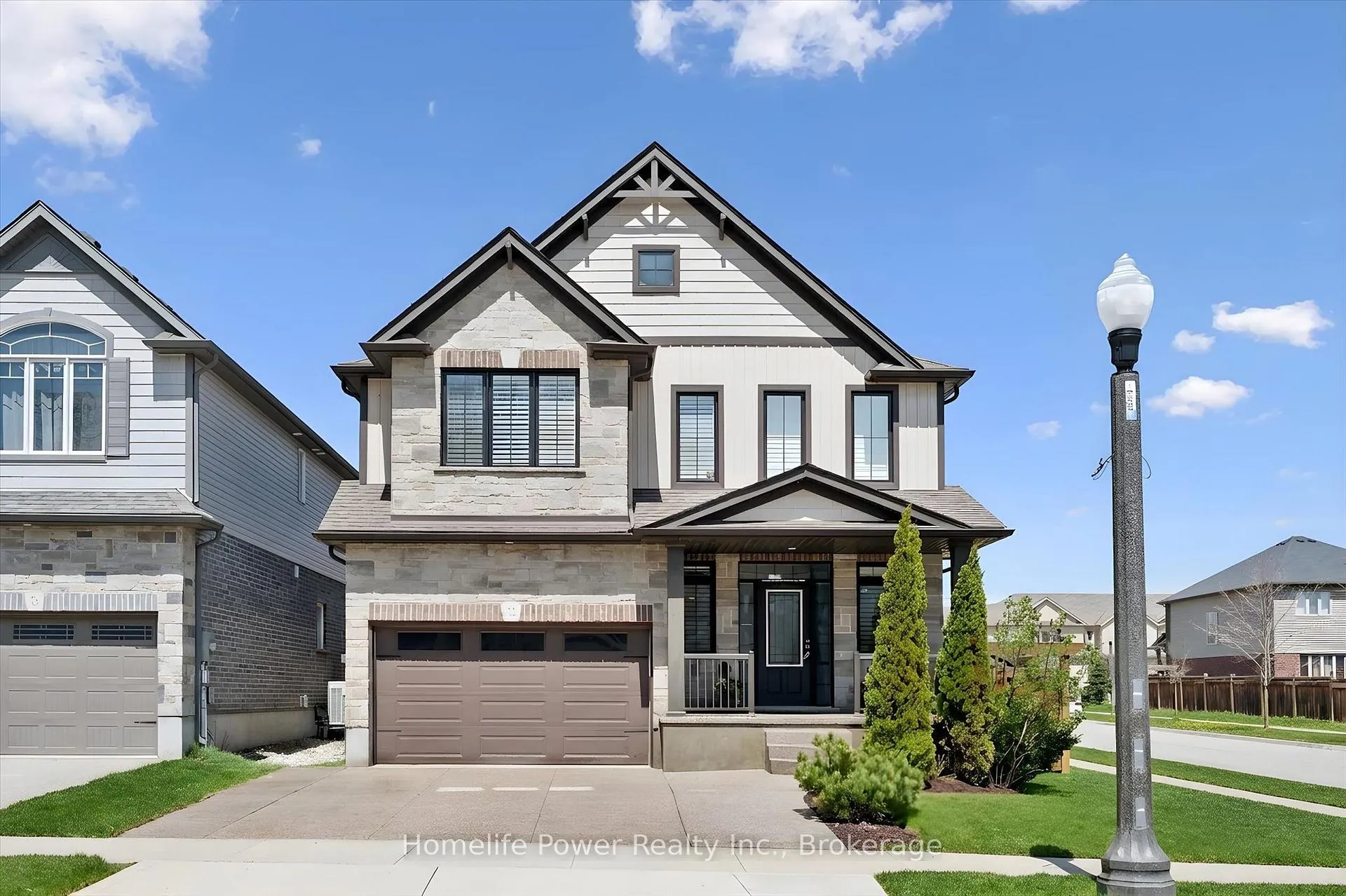 Front of 72 Elmbank Trail
