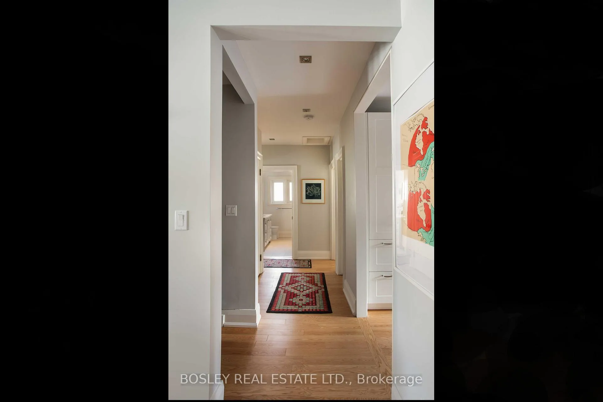Photo 12 of 9 Indian Valley Crescent, Toronto, High Park-Swansea — HOMEH