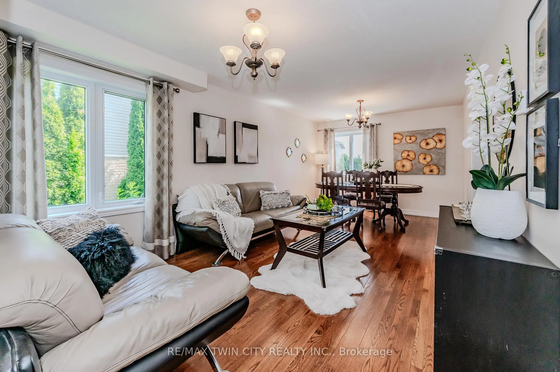 Photo 7 of 132 Daimler Drive, Kitchener — HOMEH